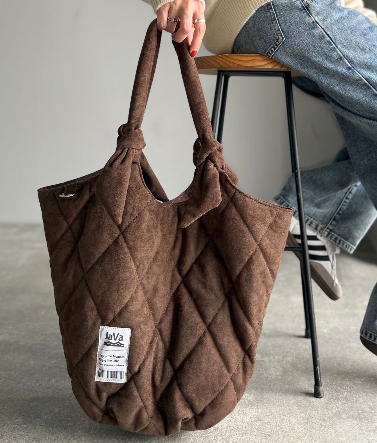 【預購】JN0305107 Java  質感麂皮大菱格雲朵包