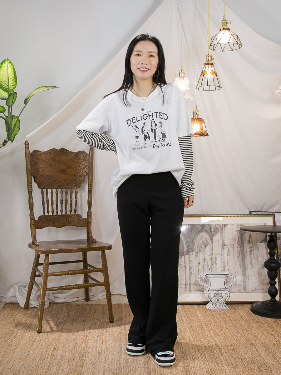 英文字PRINT．手袖橫間 拼 淨色 COTTON料TOP