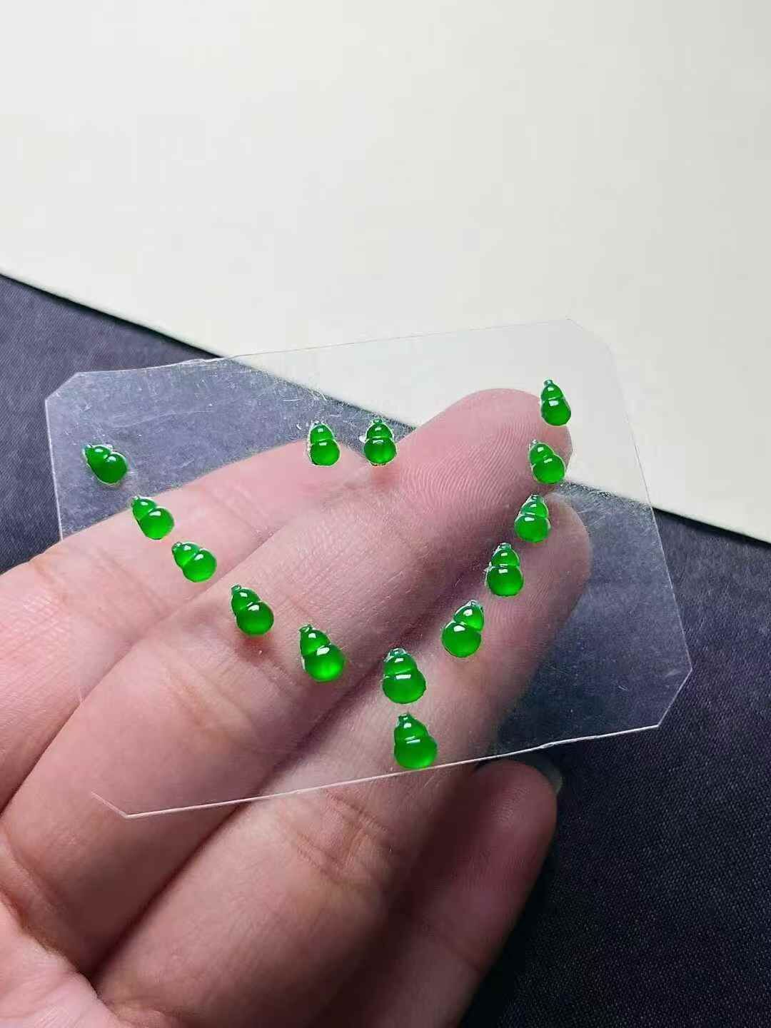 210348 翡翠葫蘆一手