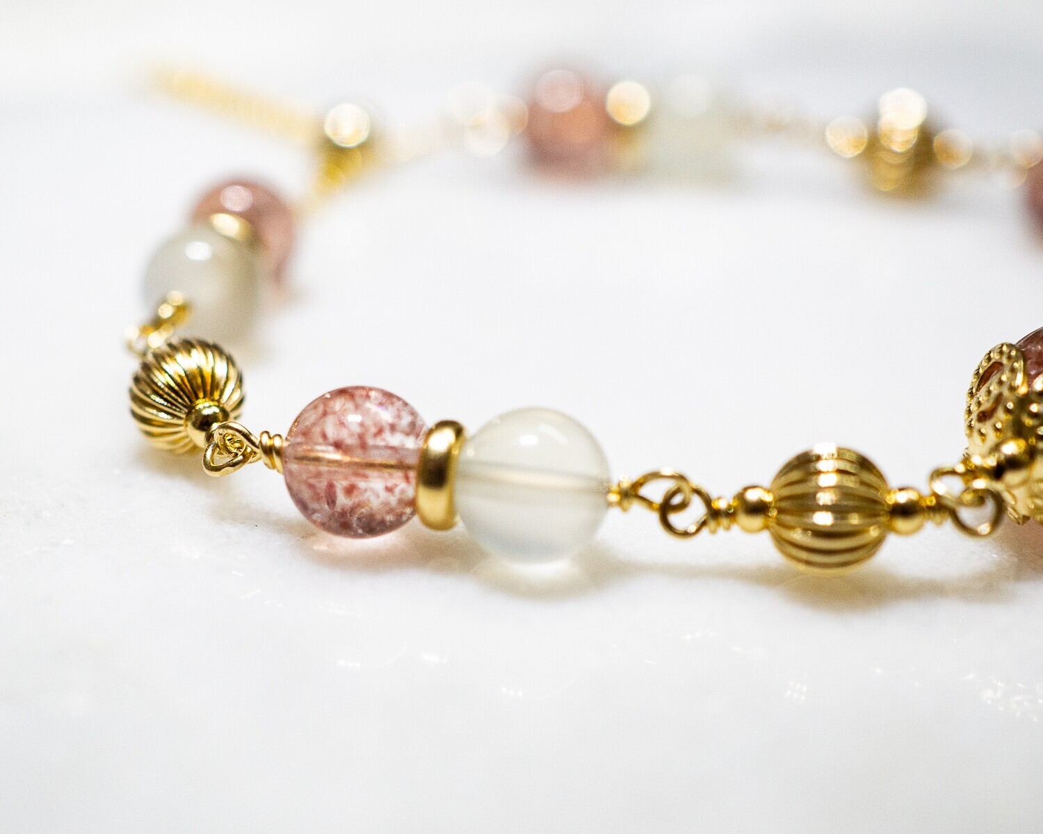 (預訂)  阿緹密斯女神的晨晞 | 白月光x 草莓晶  | 愛情 人緣 健康