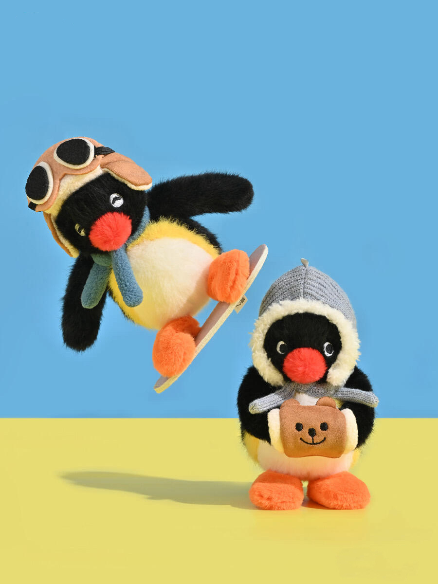 本週限時接單!! PINGU 企鵝家族 正版授權 企鵝走冬天系列 毛絨吊飾 鑰匙圈 2款 (任買兩件7-11免運)/預購