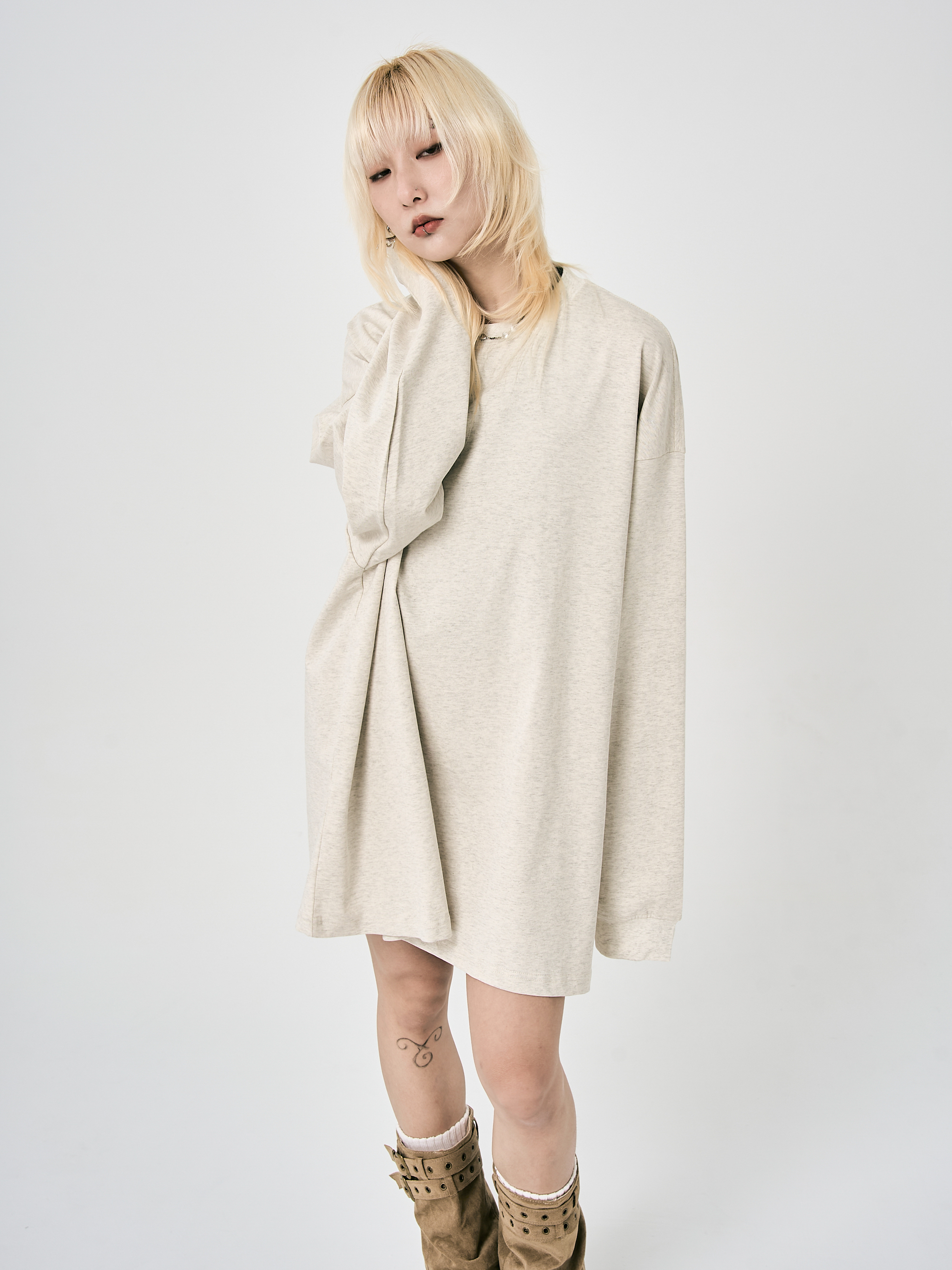 極致寬鬆大長袖-杏