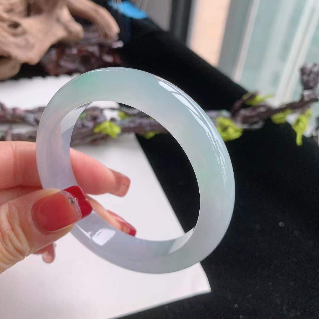 2102627 55.2mm翡翠嗎冰種起膠飄綠手鐲 (54-56)