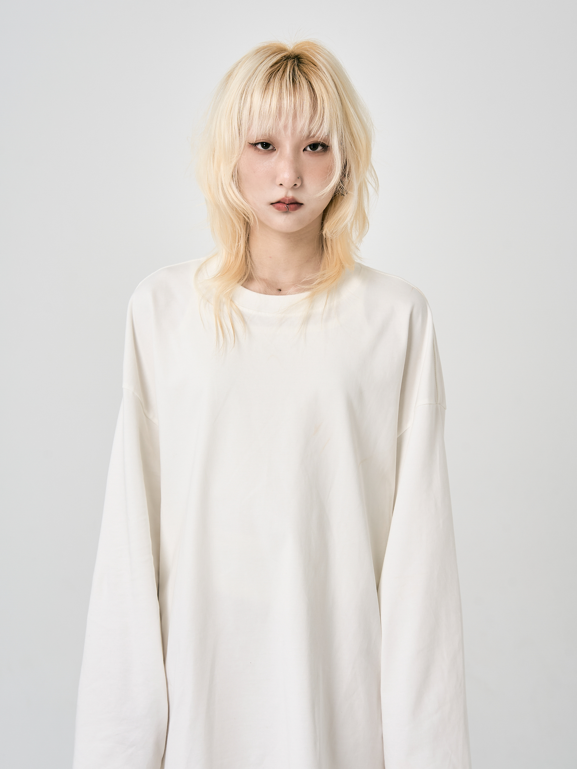 極致寬鬆大長袖-白