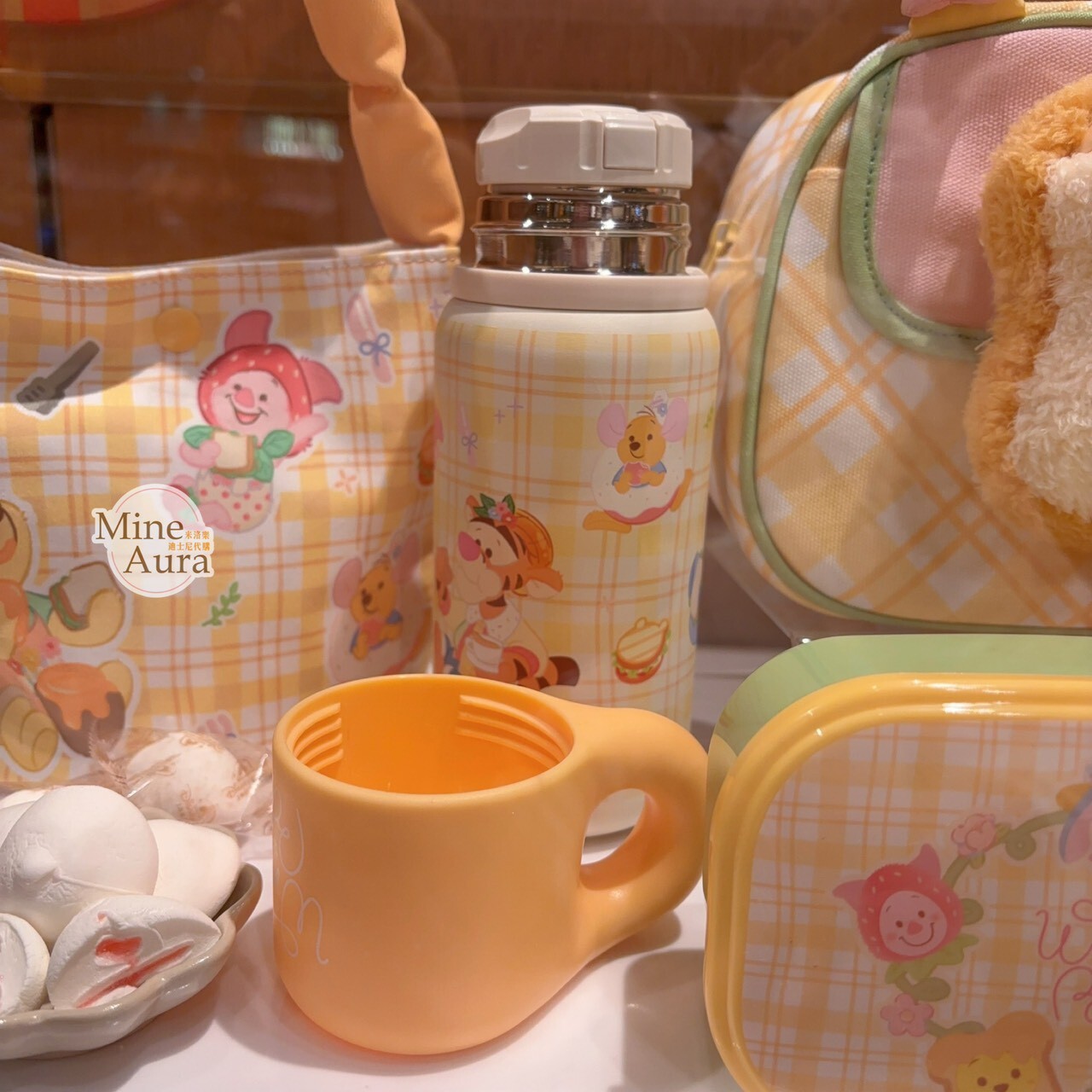 2026 小熊維尼和朋友們 春日野餐系列 小熊維尼 Winnie the Pooh 圖案 不鏽鋼 保溫杯 水壺 -上海迪士尼樂園