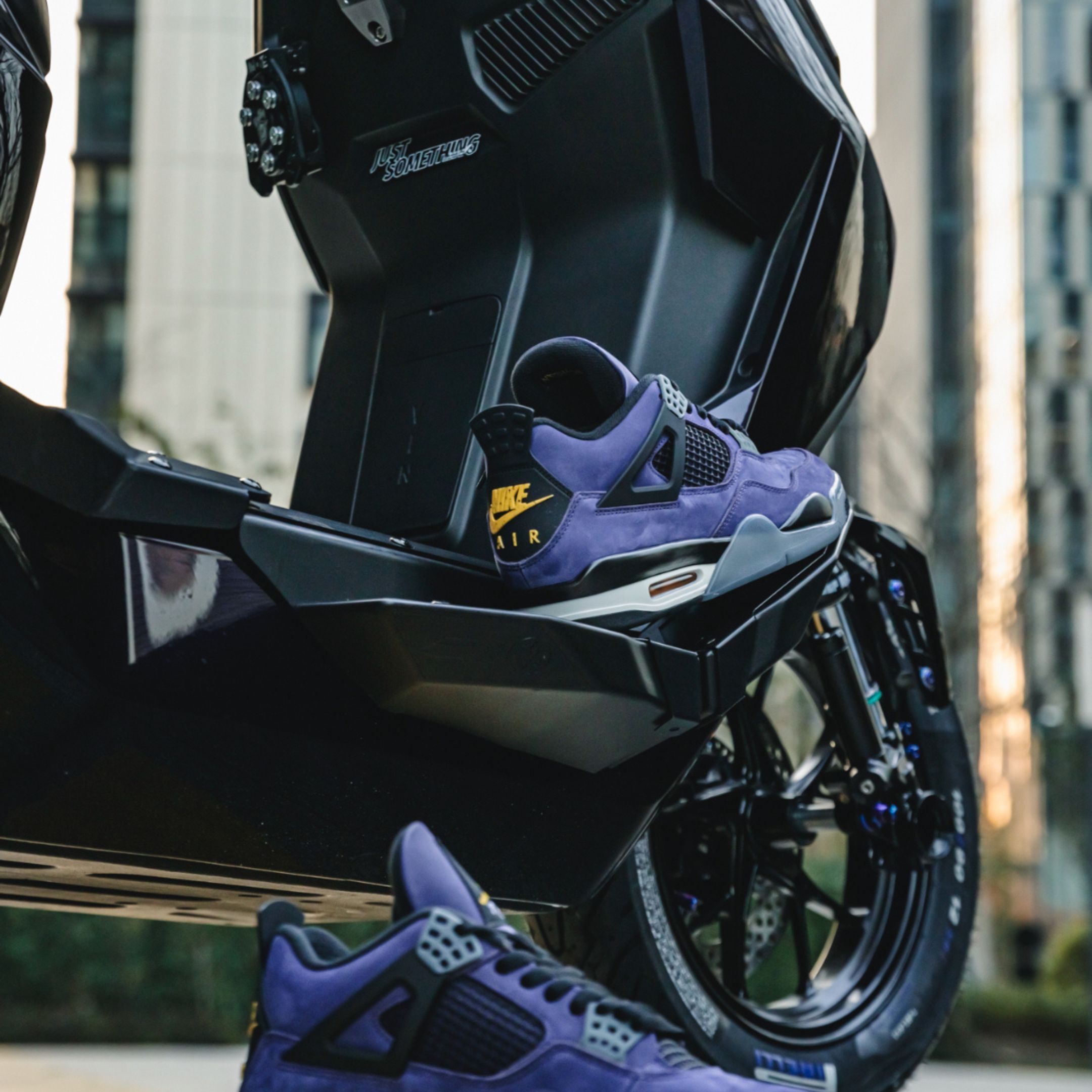 NICEDAY 代購 Air Jordan 4 Retro Lakers 湖人 紫色 紫金 科比 麂皮 FV5029-500