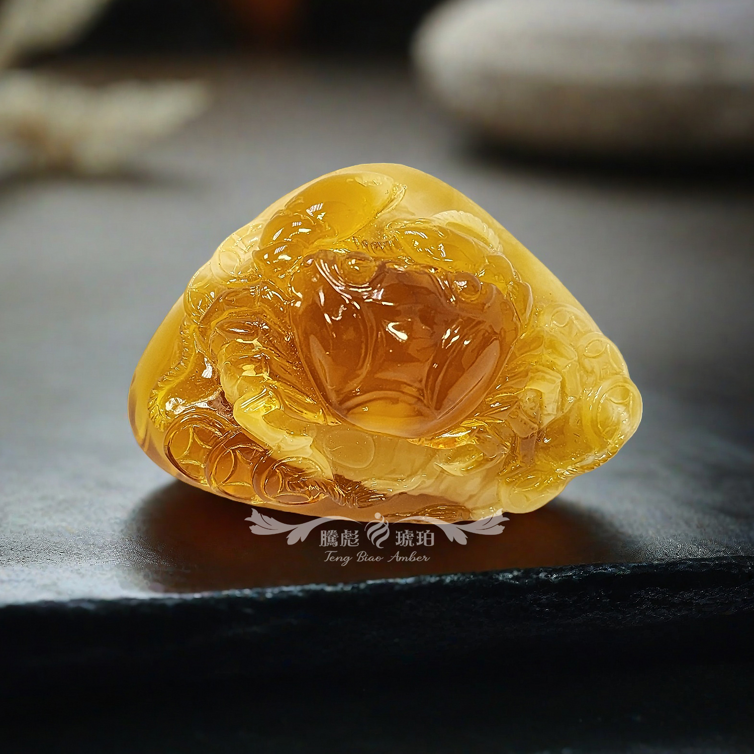 【騰彪琥珀】天然雞油紅飄花蜜蠟 螃蟹貝殼掛擺兩用 收藏等級/橫財到手/八方來財 附保卡 富貴一生 琥珀現貨免運