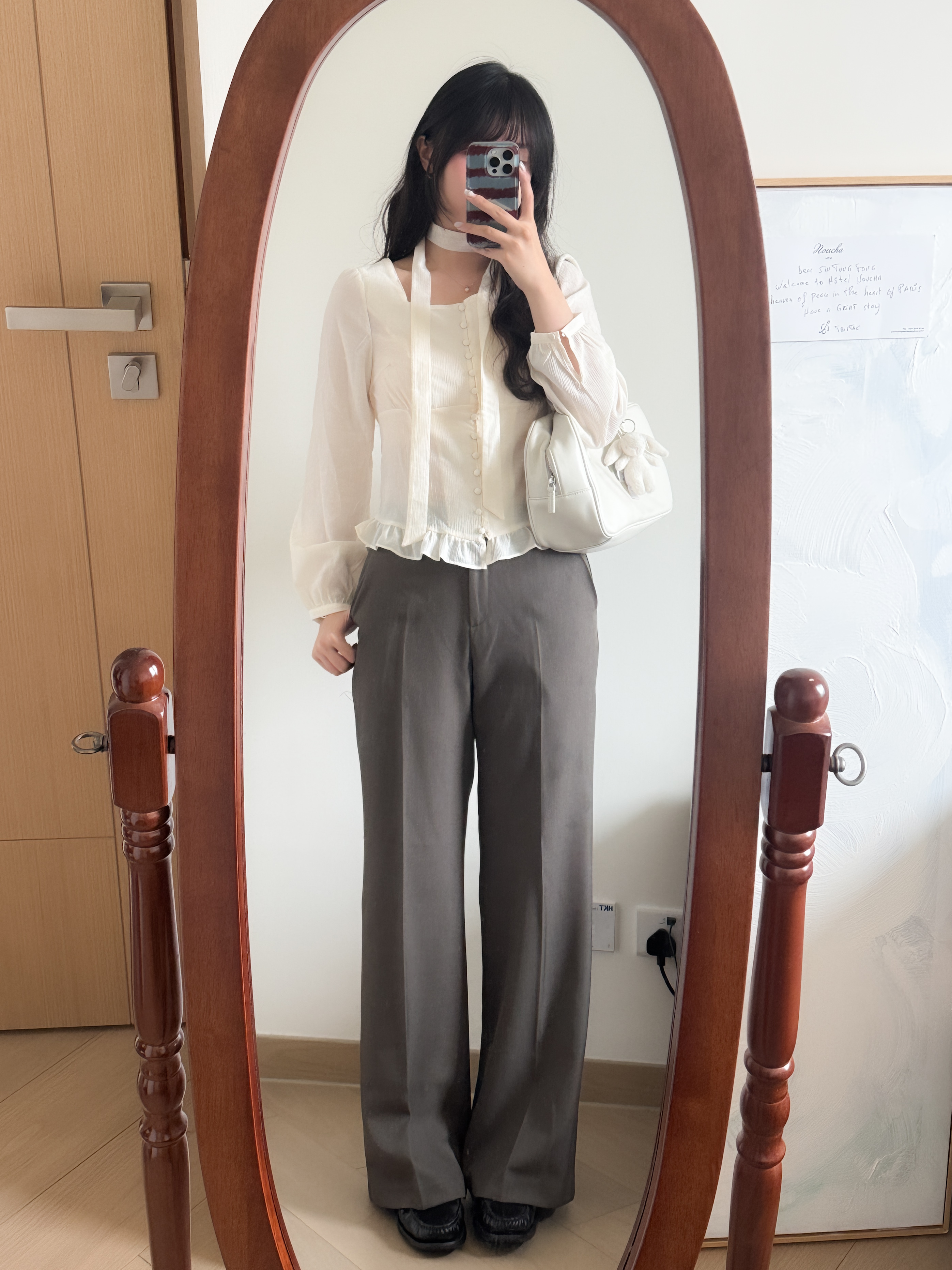 氣質ONNI的微寬直腳西褲