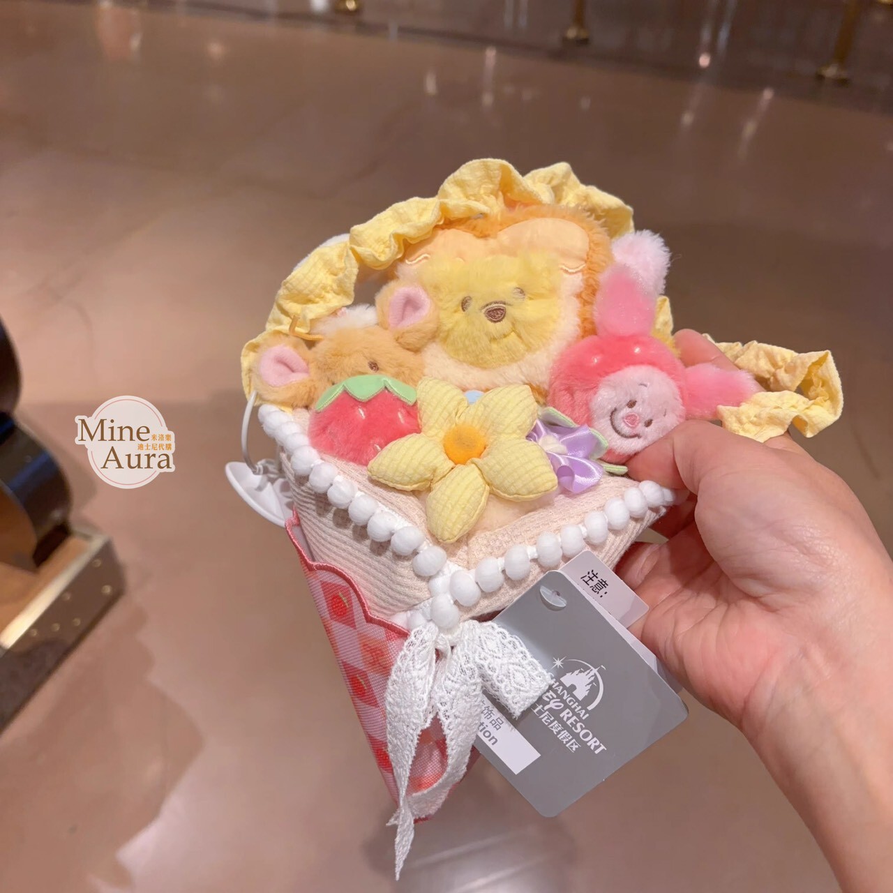 2026 小熊維尼和朋友們 春日野餐系列 小熊維尼 Winnie the Pooh 小豬 皮傑 piglet 絨毛 花束 造型 掛飾 擺飾品 -上海迪士尼樂園