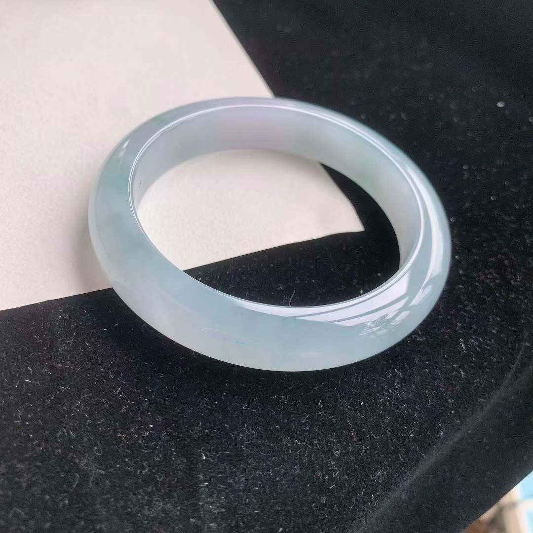翡翠冰糯淡春彩手鐲,天然翡翠A玉, 緬甸玉, Jade, Jadeite
