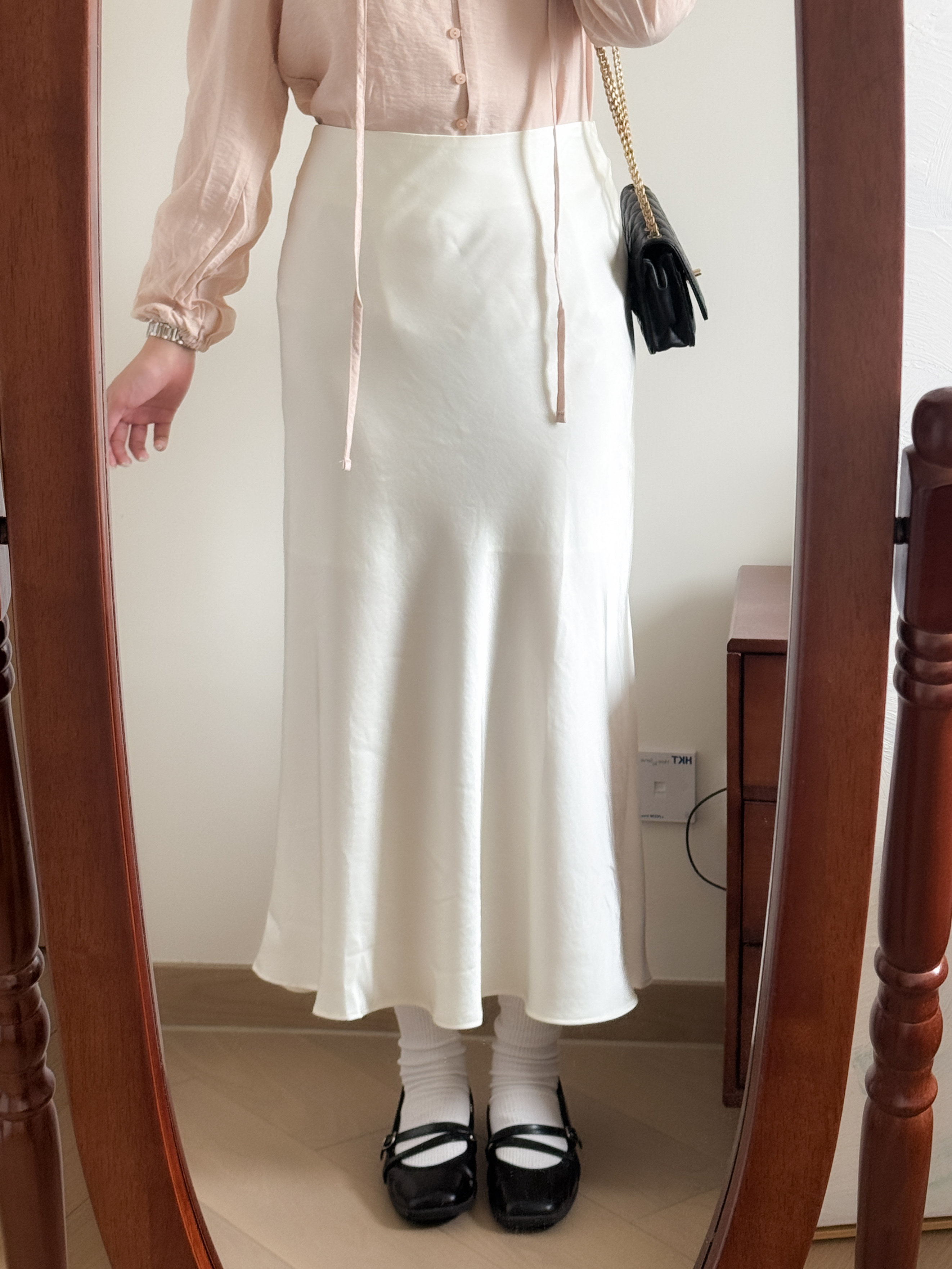 氣質ONNI satin skirt