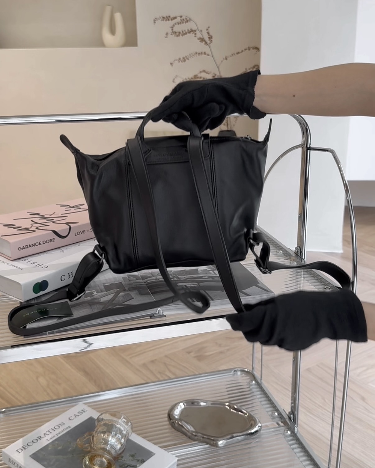 LONGCHAMP｜LE PLIAGE CUIR 21 小羊皮後背包 黑色