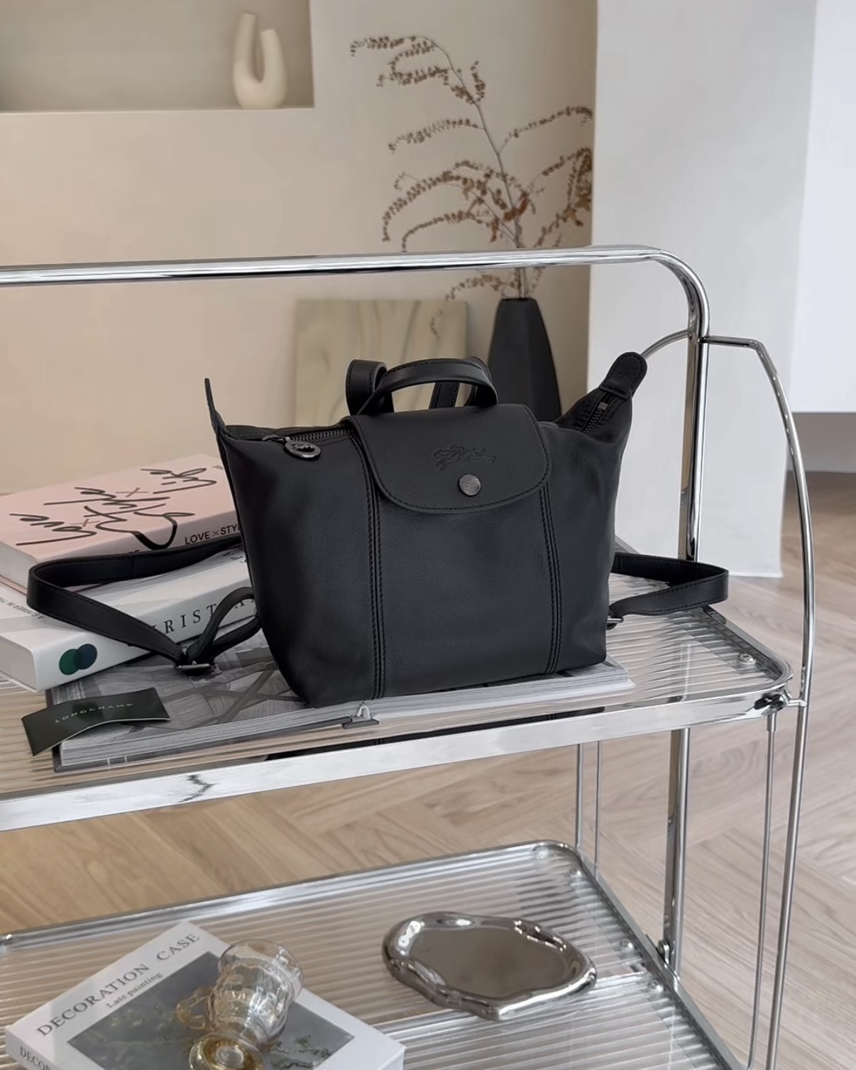 LONGCHAMP｜LE PLIAGE CUIR 21 小羊皮後背包 黑色