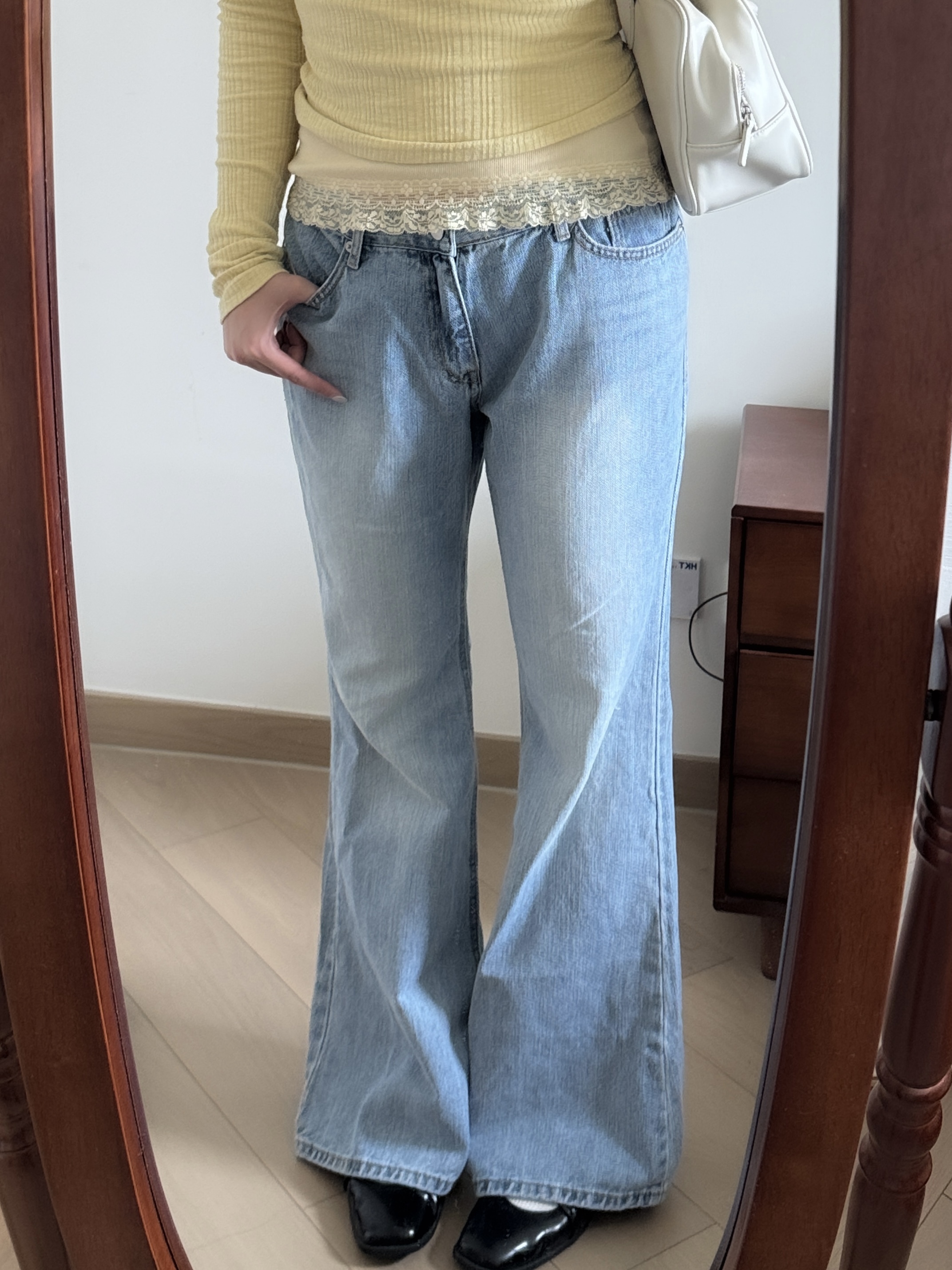 春天的低腰寬喇叭褲