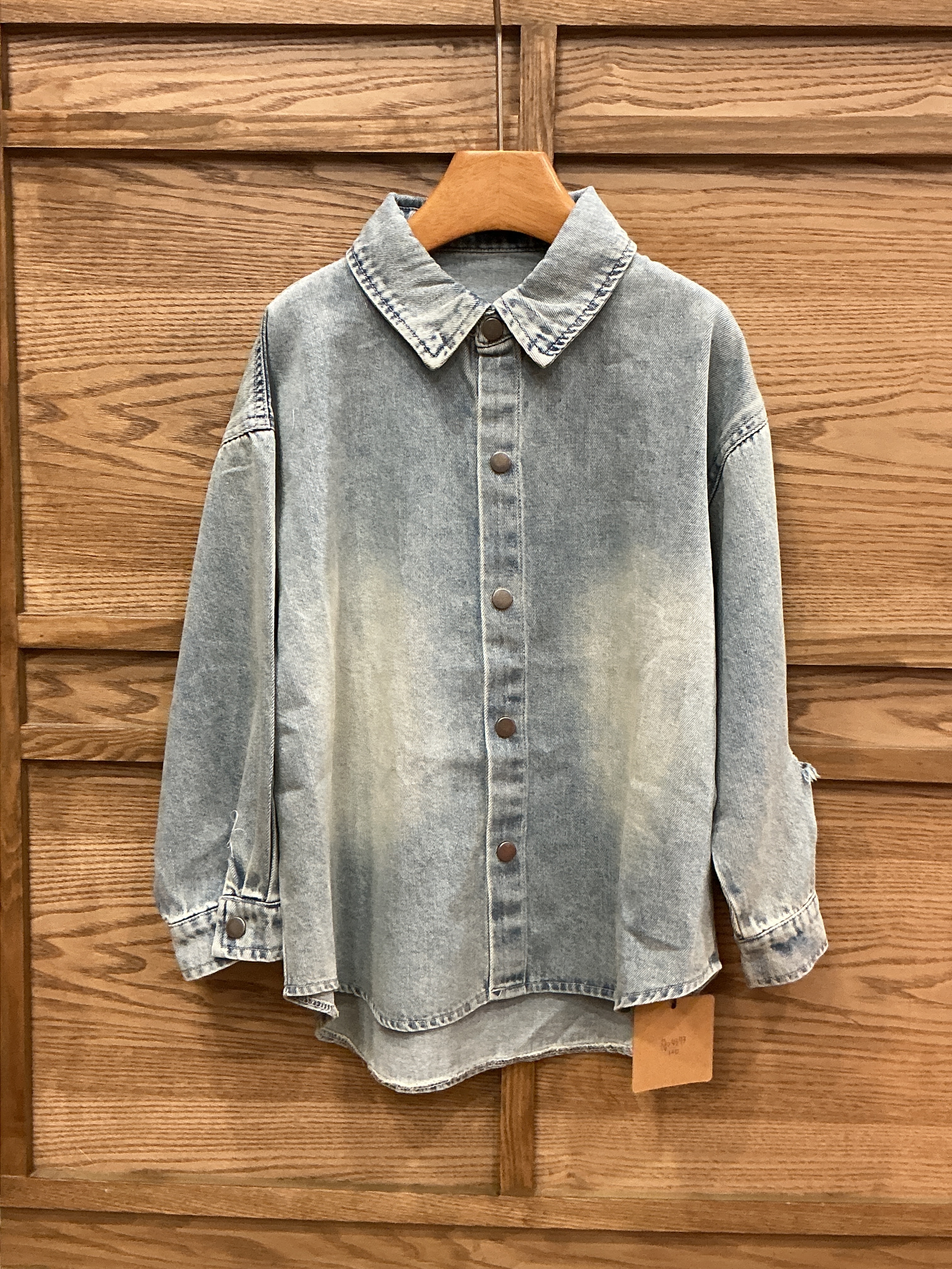 A04373刷破牛仔襯衫