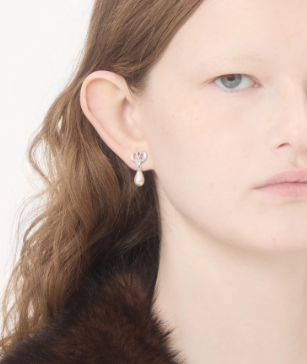 1FF0101-538 [VALENTINO GARAVANI] Ovalette Earrings Rhodium Gold (SS26) #WJ0BG8WKDDFF (A-EU-E)