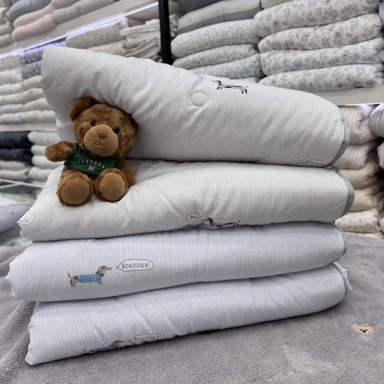 畫家臘腸狗狗四季被