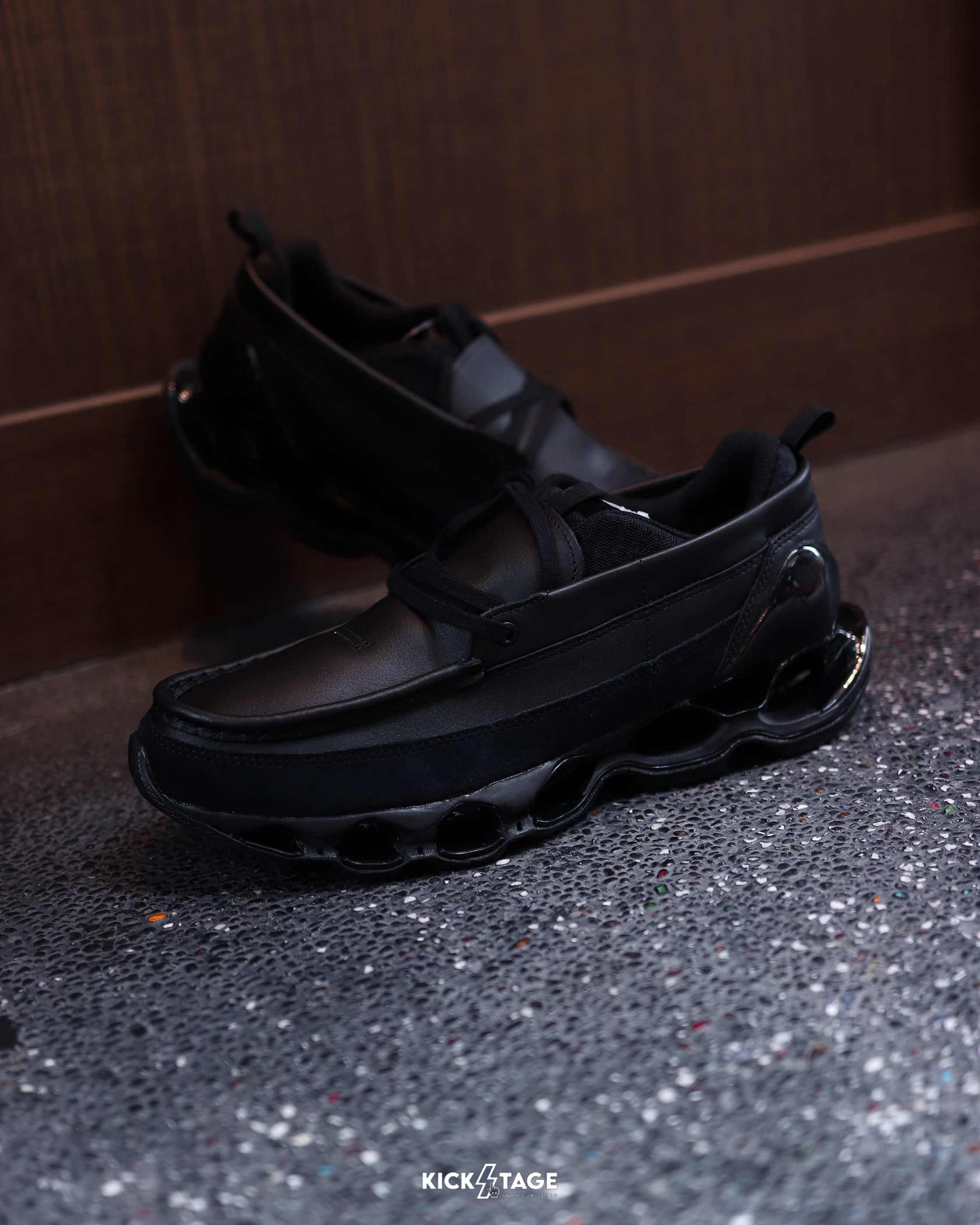 〈限量商品不退換〉男鞋 MIZUNO WAVE PROPHECY MOC 美津濃 黑色 避震 皮革 麂皮 避震 休閒鞋【D1GD261401】