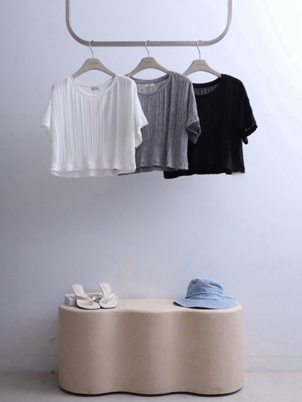 A3313-皺褶圓領短版上衣