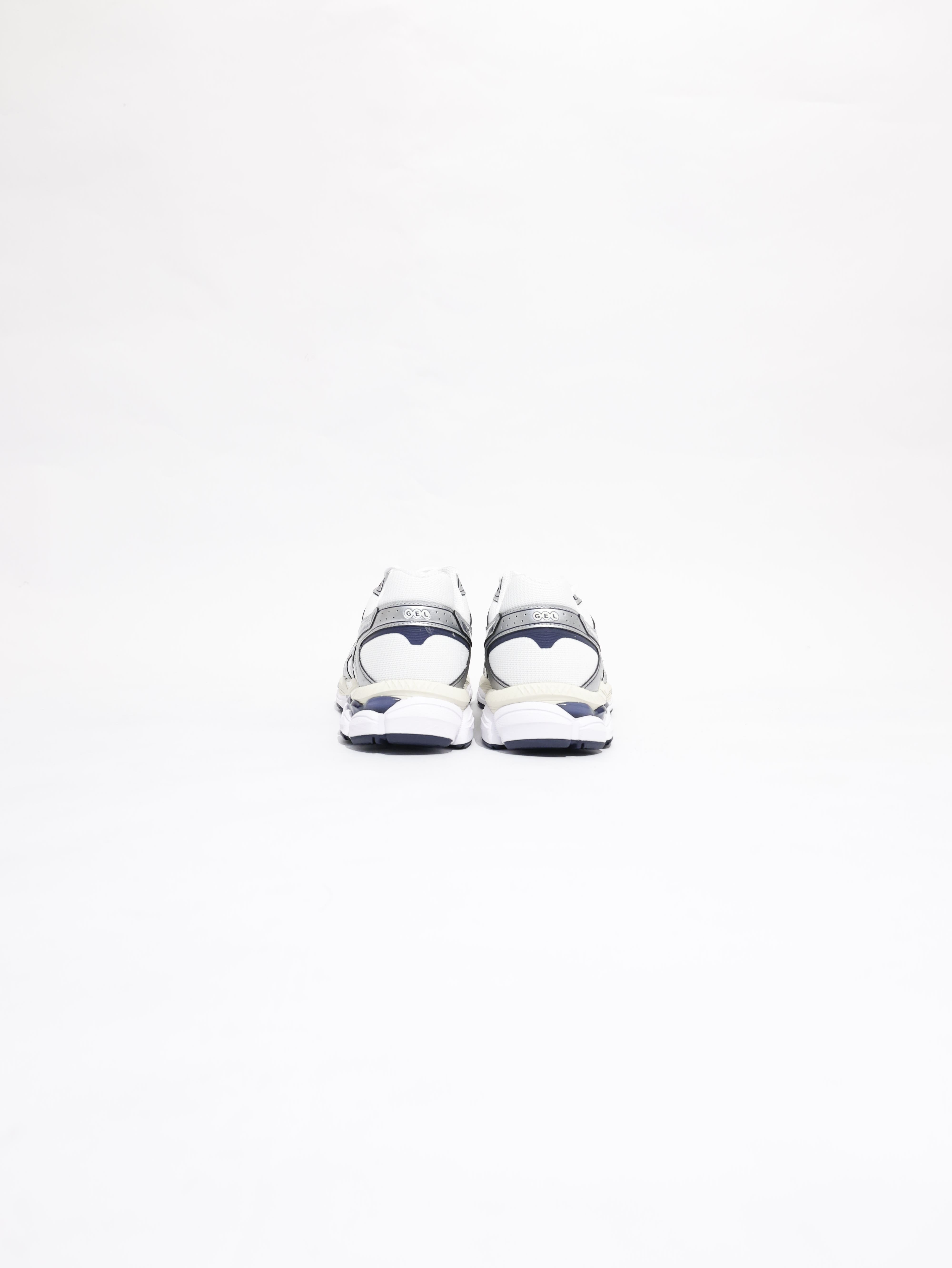 ASICS GEL-CUMULUS 16 休閒鞋 1203A733-103