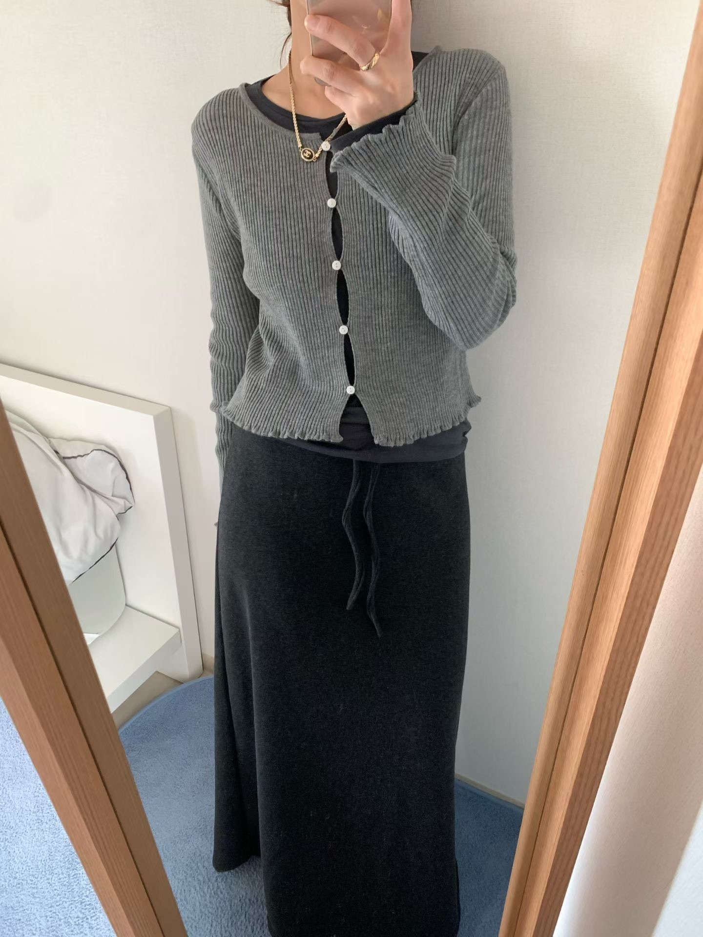 Ribbed frill cardigan