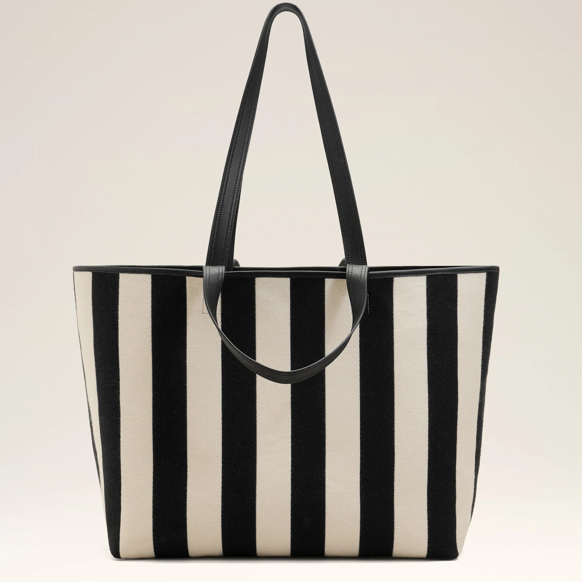 1FF0101-546 [AMI PARIS] White Cotton Ami De Coeur Shopping Bag Black (SS26) #ULL733.AW0026.1360 (B-EU-E)