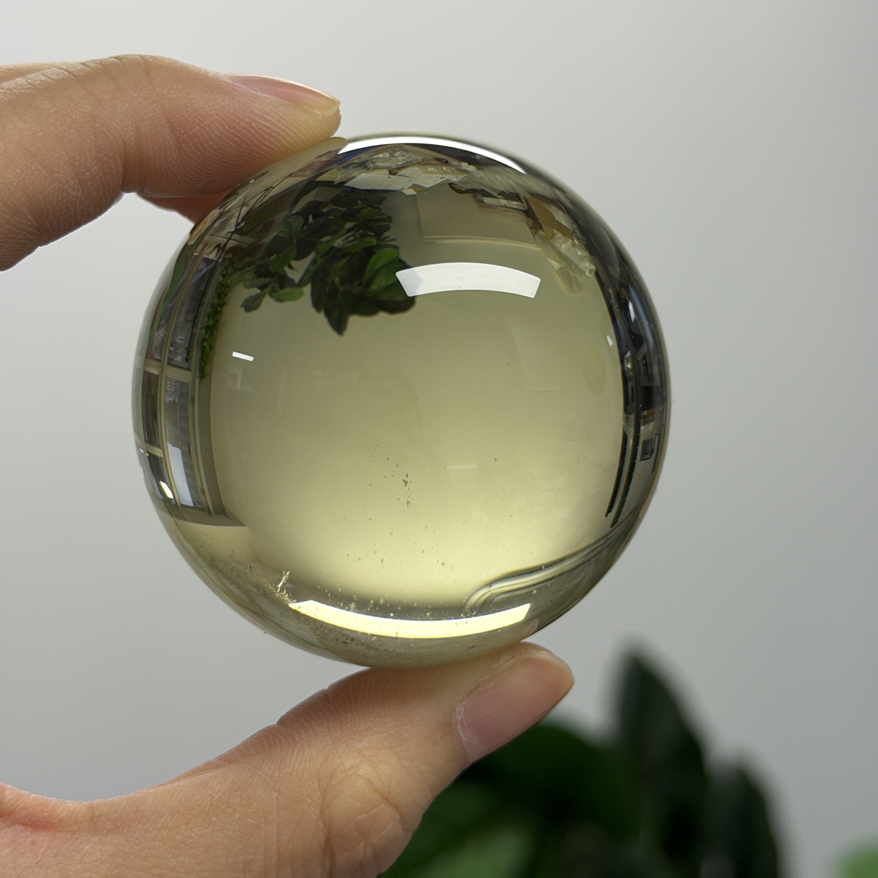 黃水晶球 5.6cm C1835