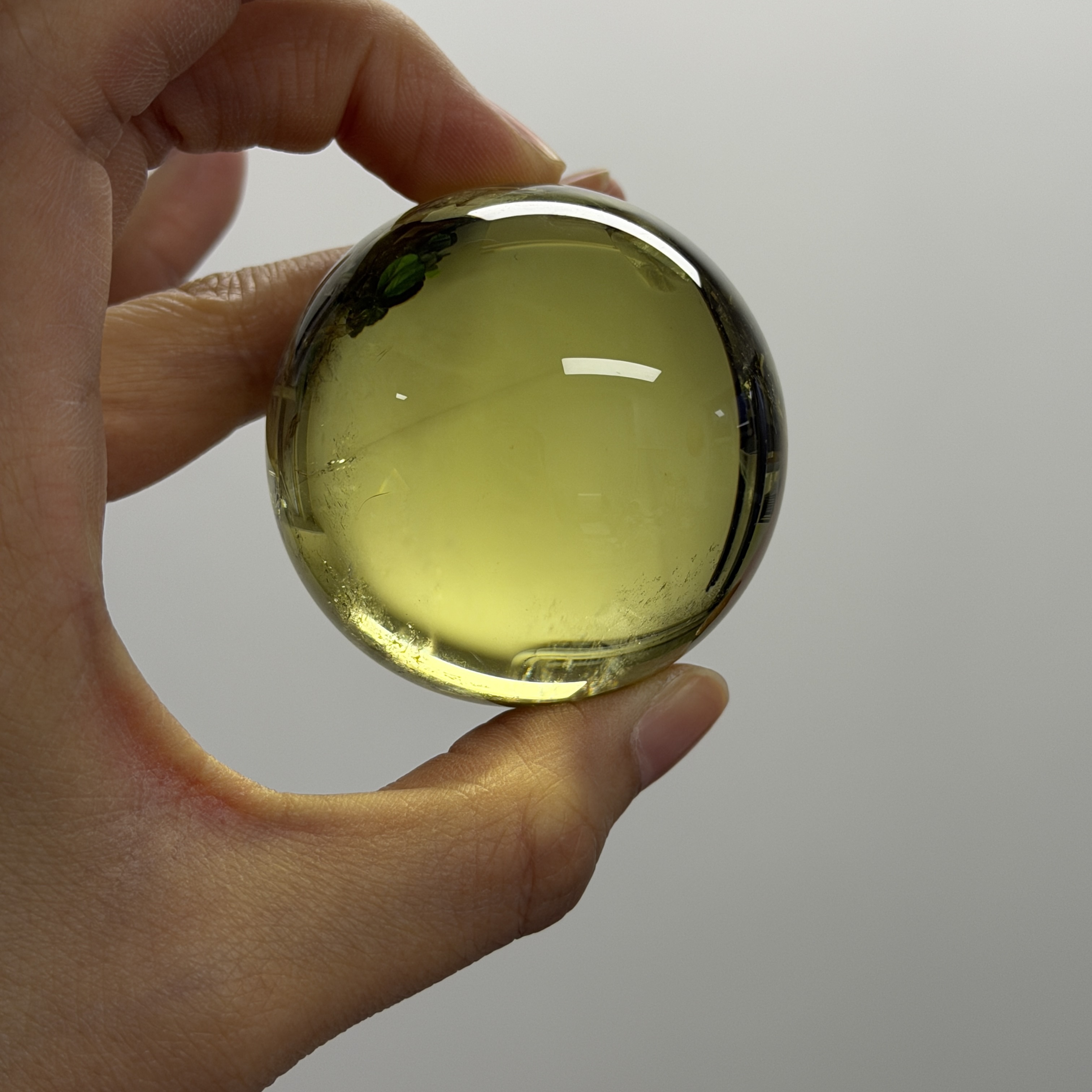 黃水晶球 5.2cm C1838