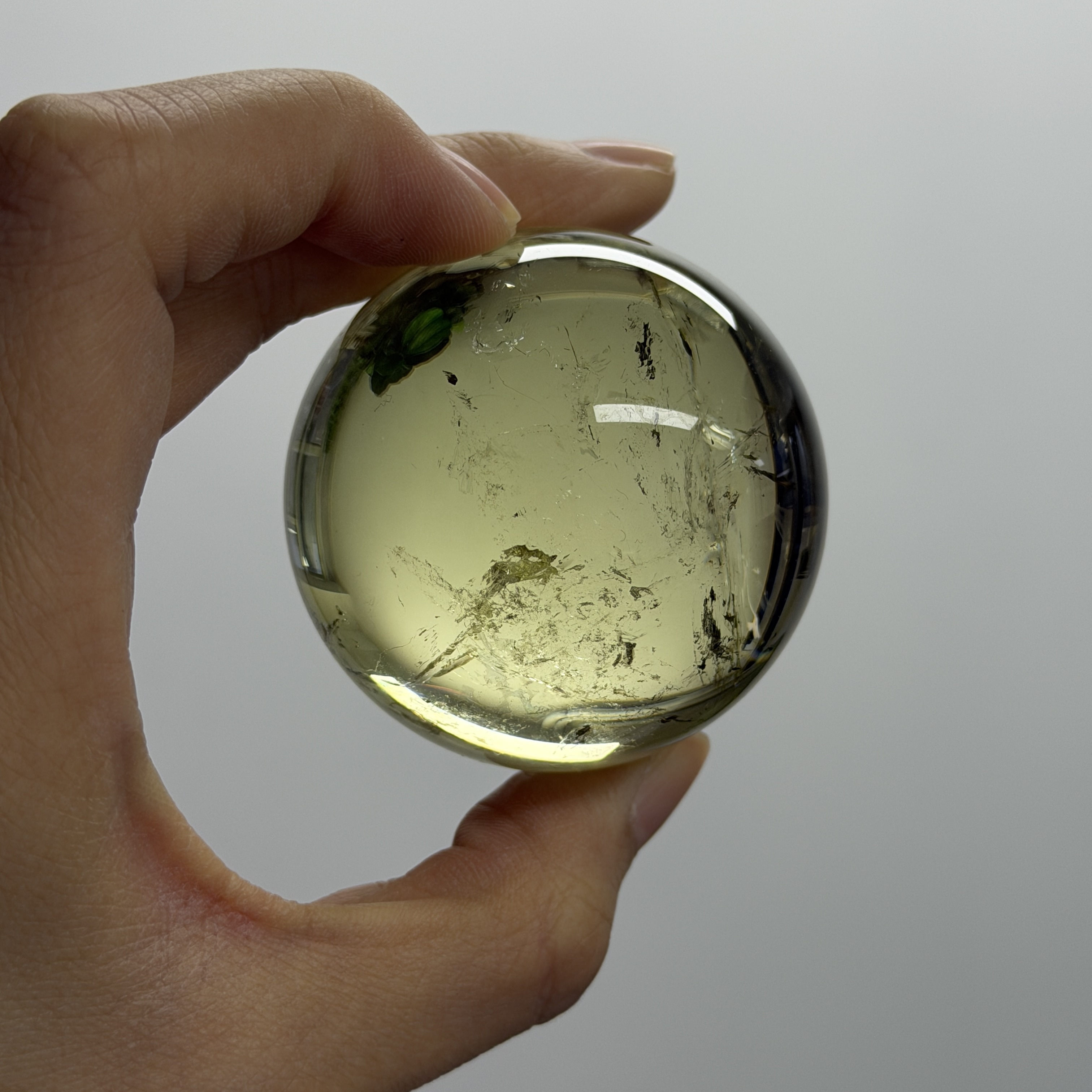 黃水晶球 5.3cm C1839