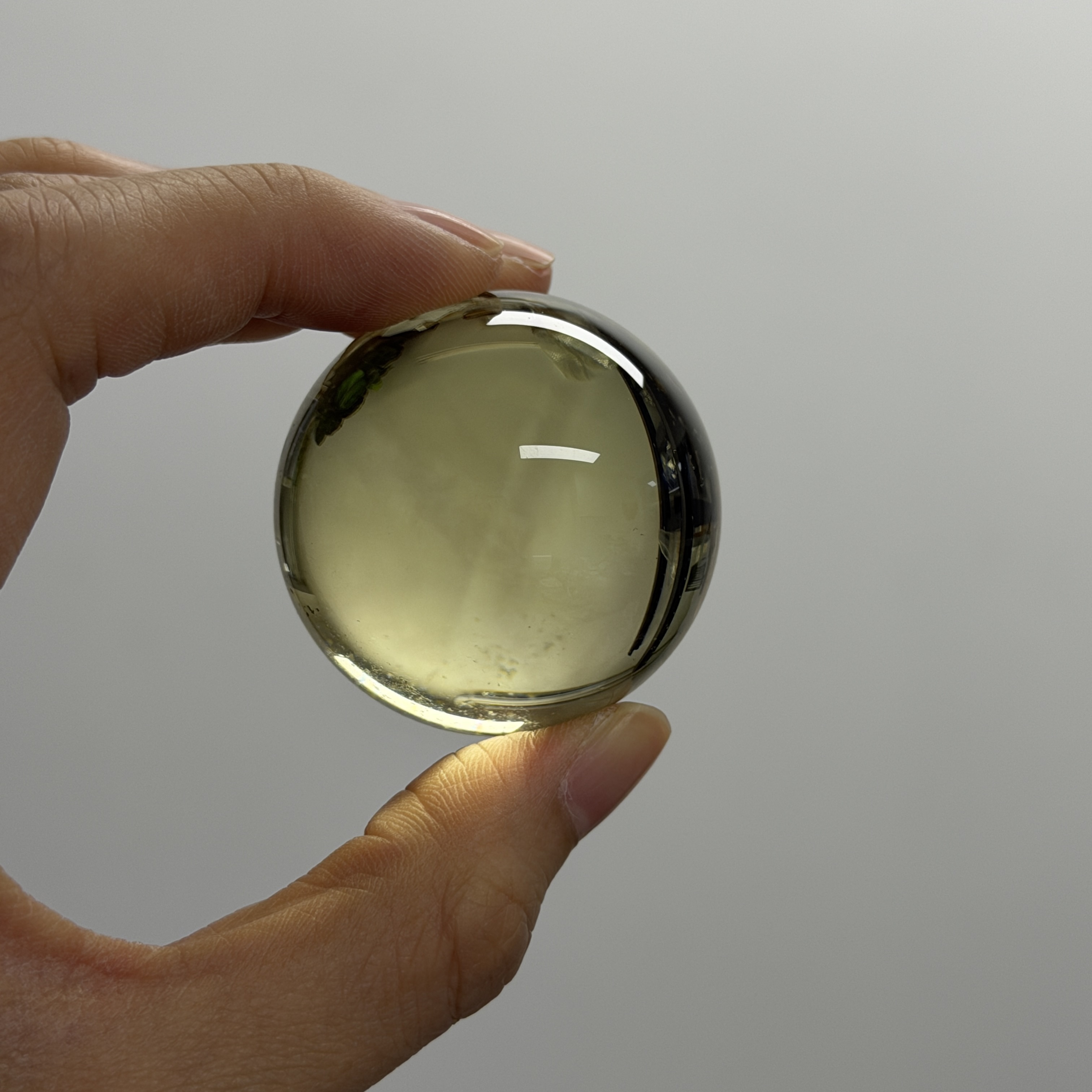 黃水晶球 4.2cm C1846