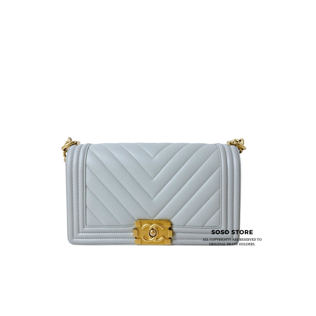 Chanel Boy Chevron Flap Bag - Light Grey / Ghw