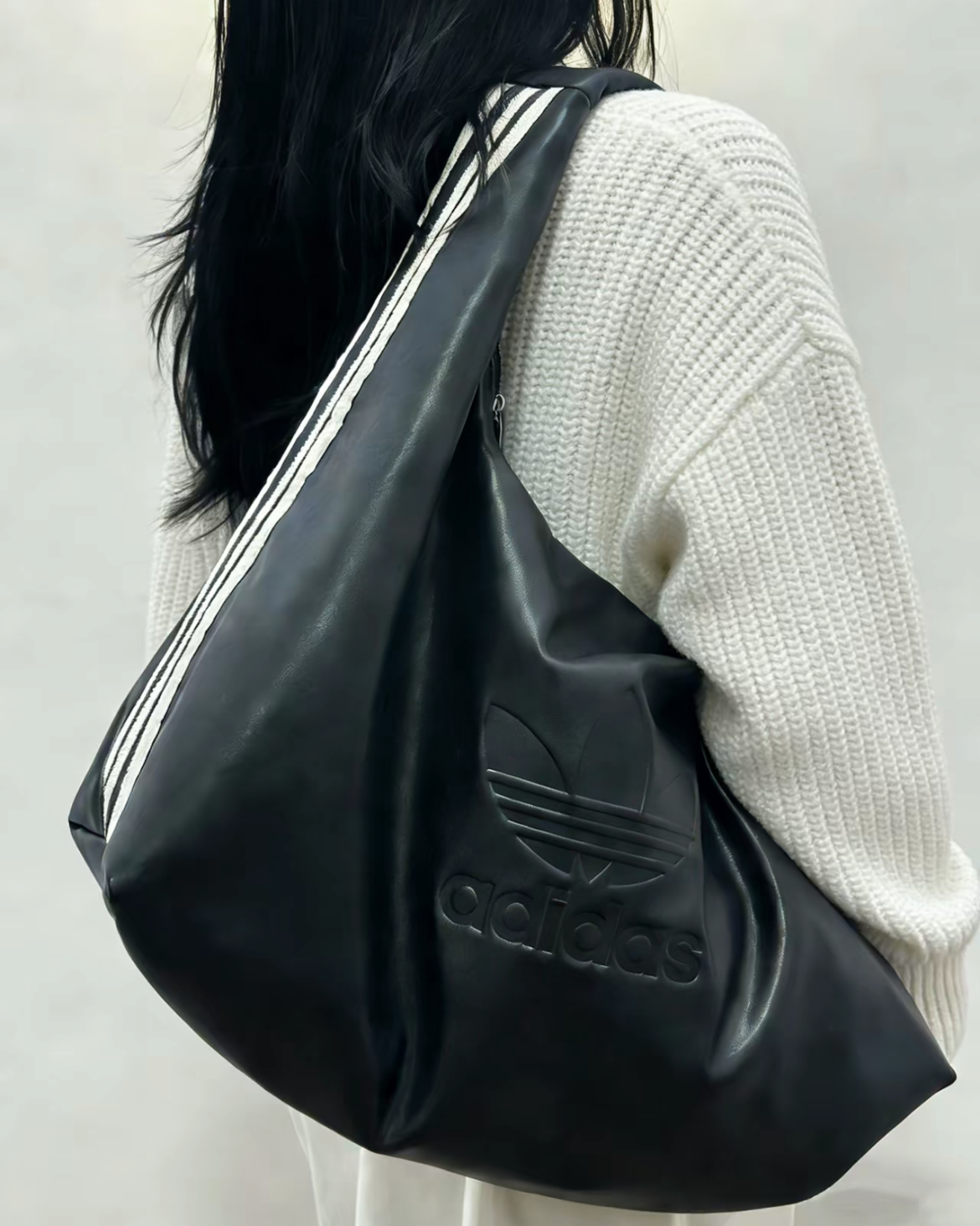 (預訂) Adidas PU 大雲朵包 【兩色】