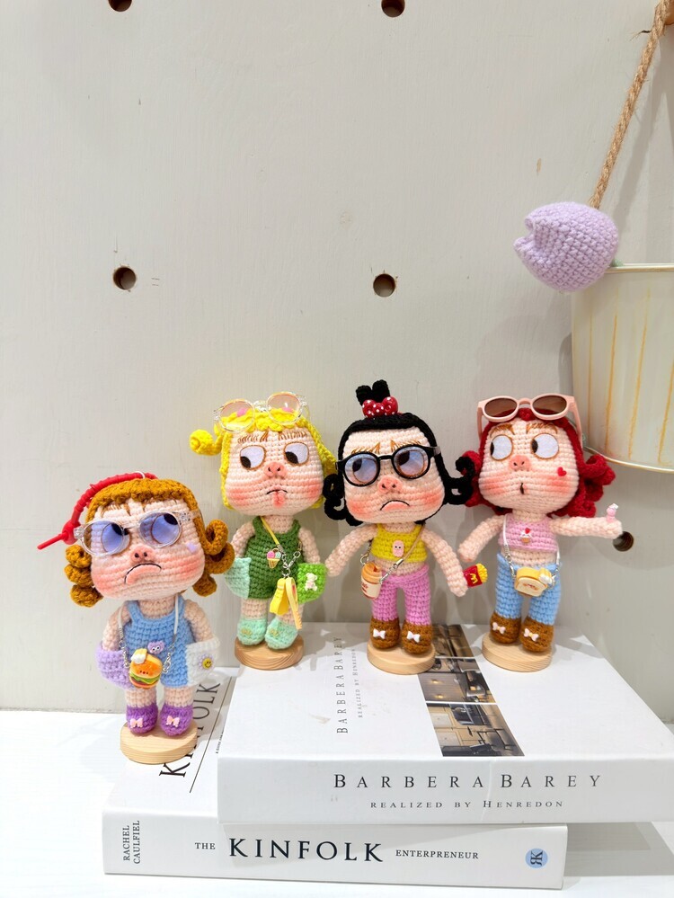 褲裝大眼睛醜娃吊飾-17號『約15-16cm』