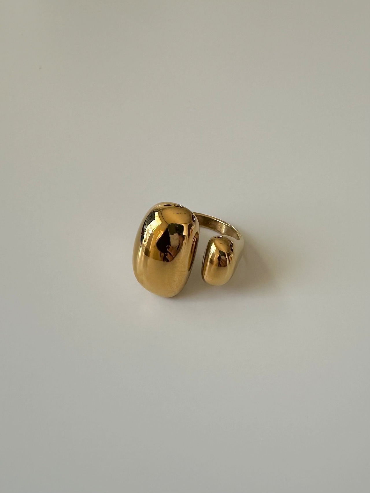 SS asymmetric gold ring