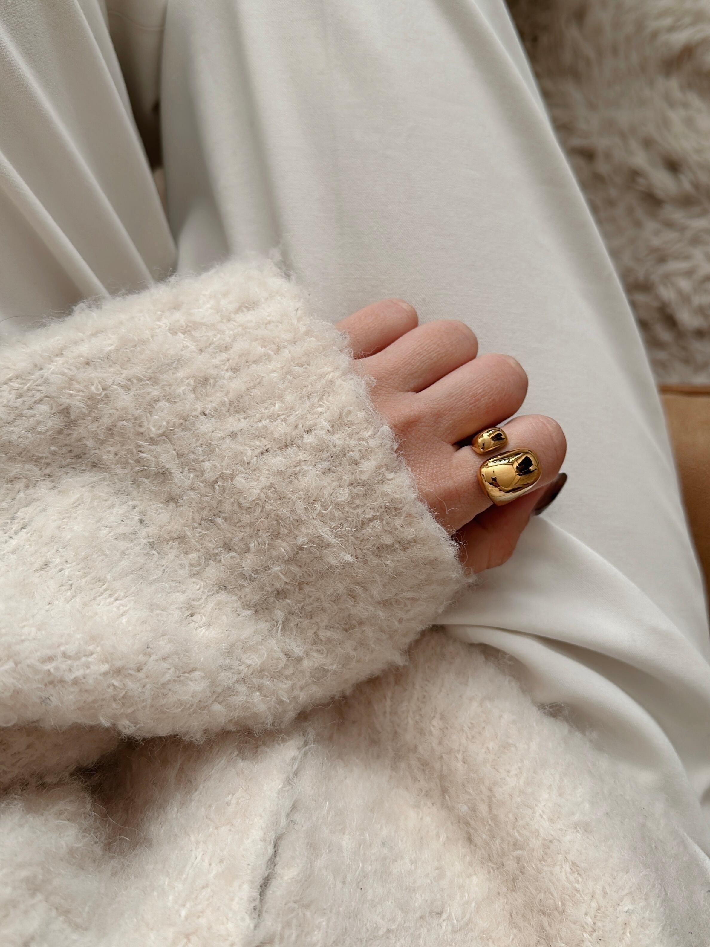 SS asymmetric gold ring