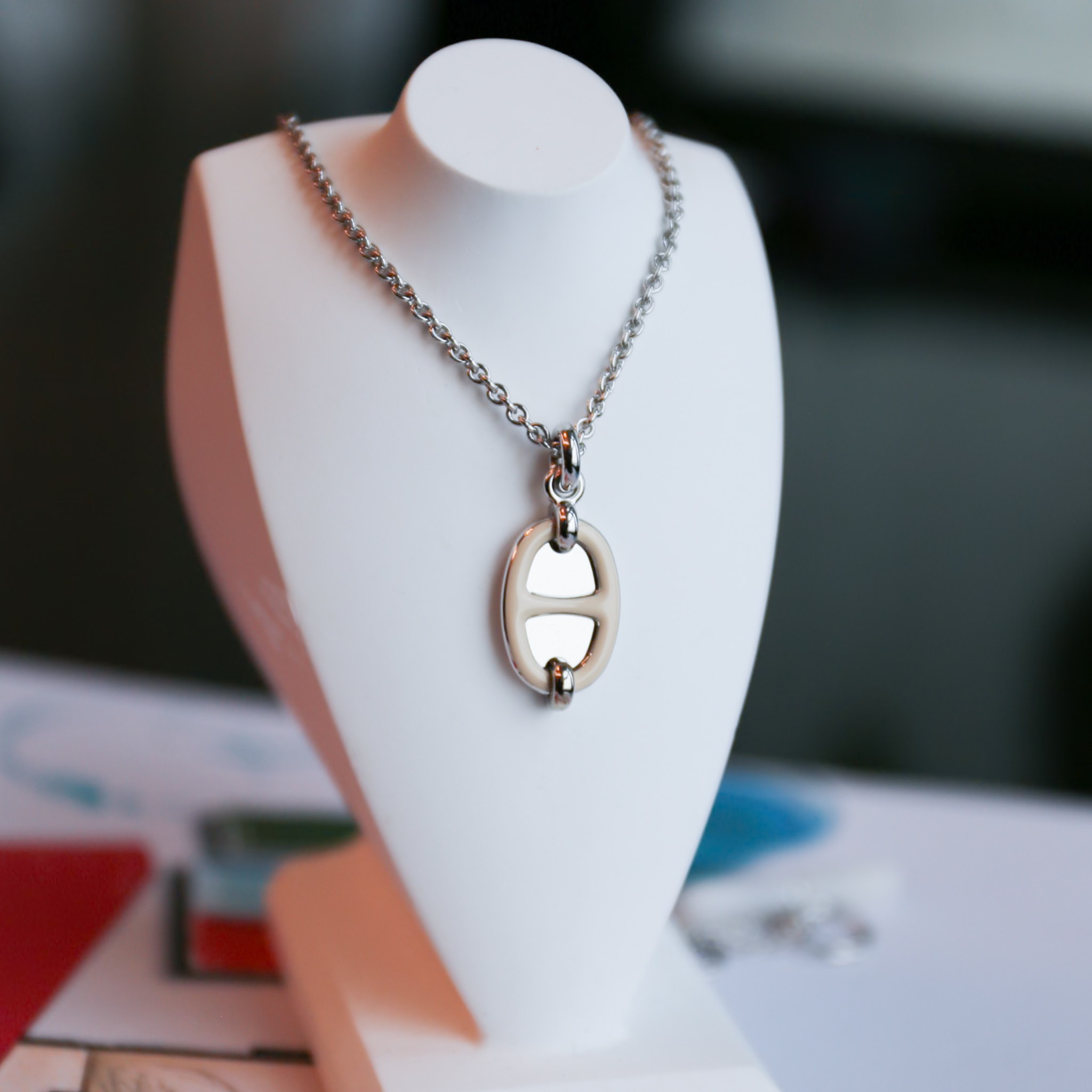 Hermes Mini Maillon pendant (Creme PHW)