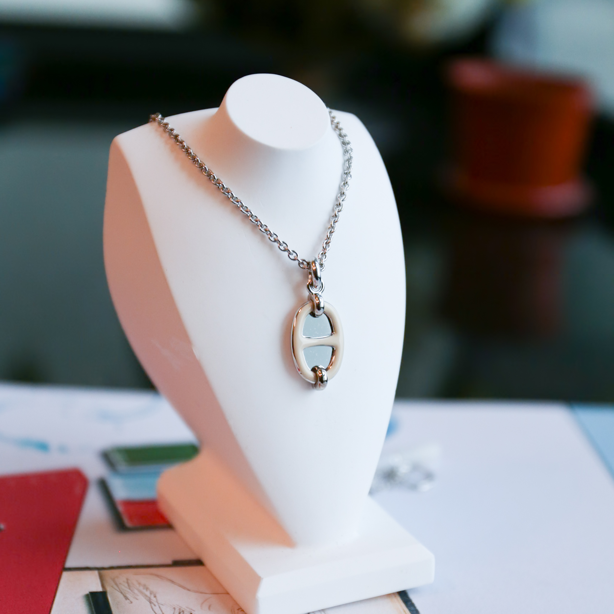 Hermes Mini Maillon pendant (Creme PHW)