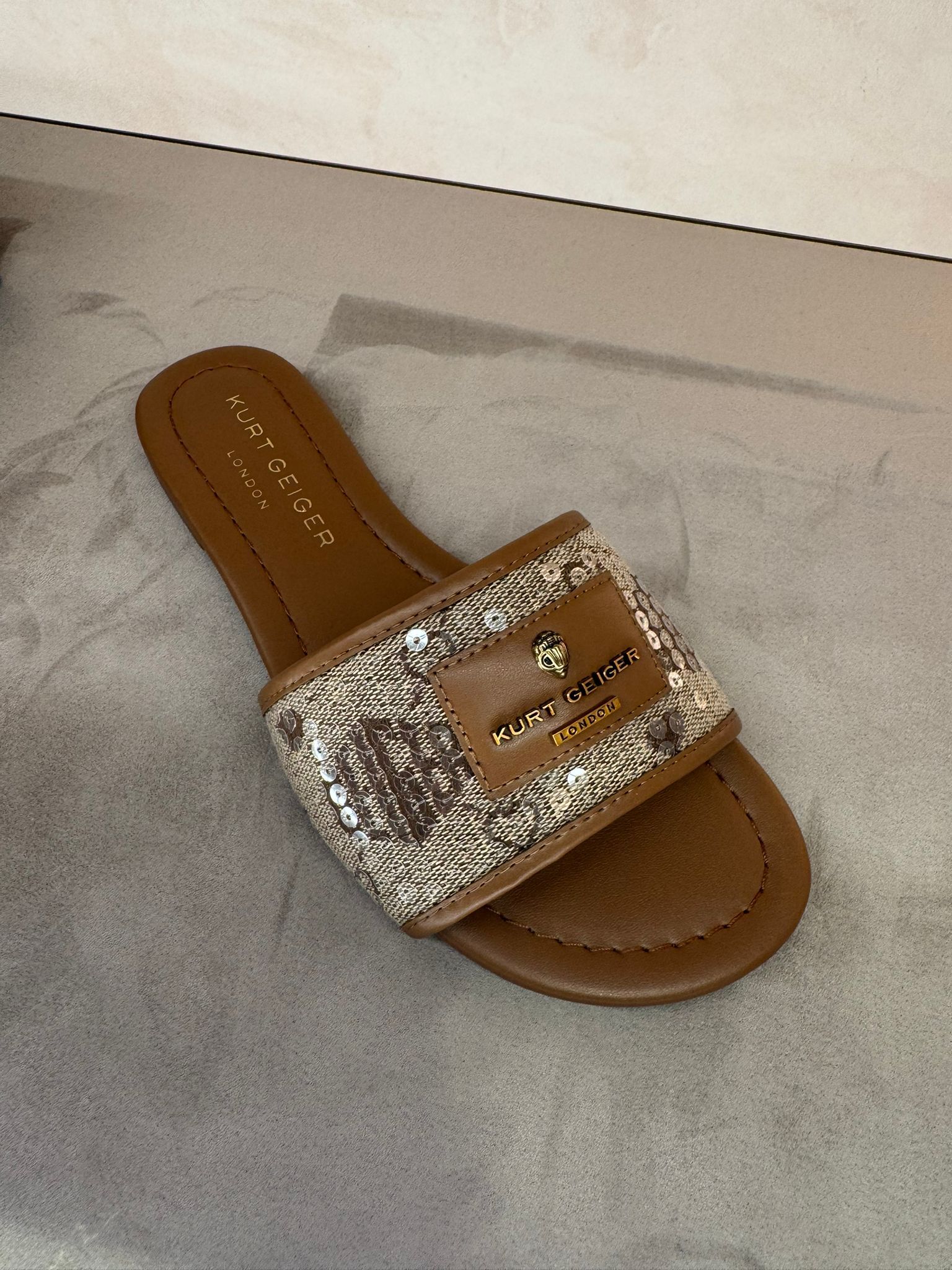 UK-GGG0305-485 (J款)(碼數:35-41 無半碼)