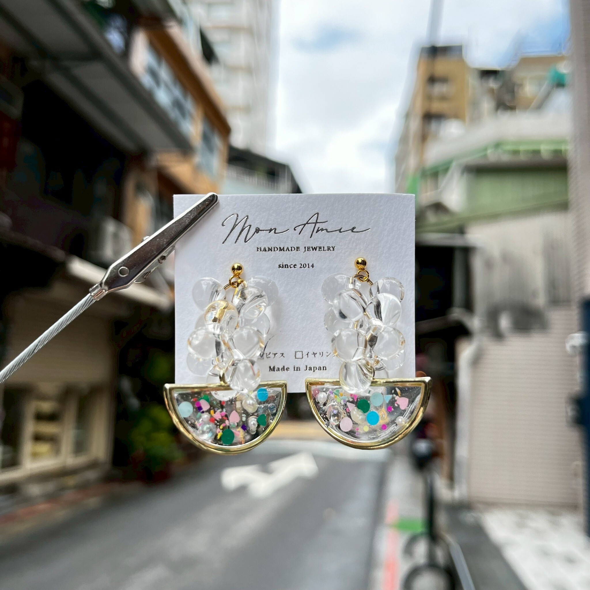 [Mon Amie] 透明串珠彩石半圓耳環 | NO.52 | 耳針