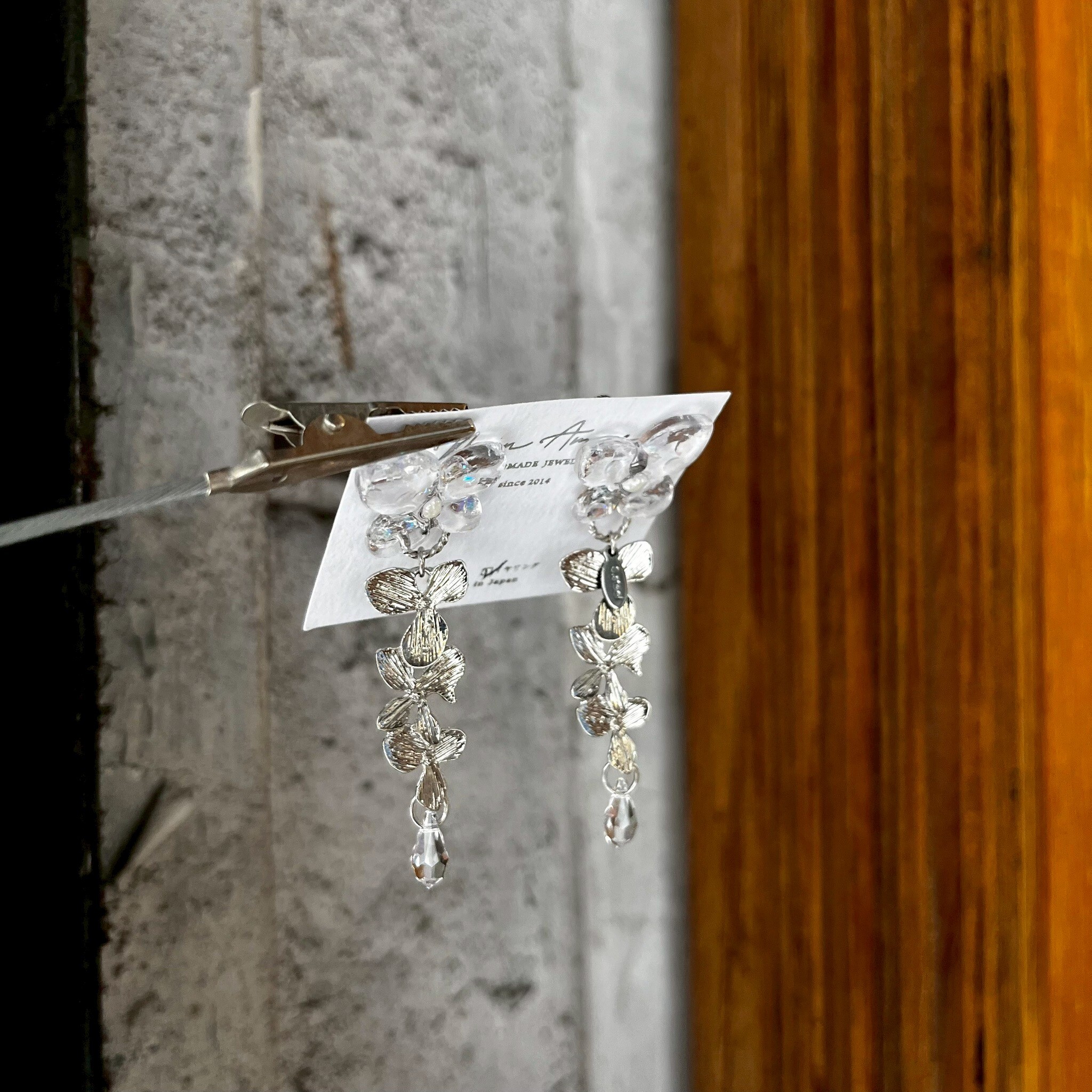 [Mon Amie] 2WAY透明三花垂墜耳環 | 銀 | NO.56 | 耳夾