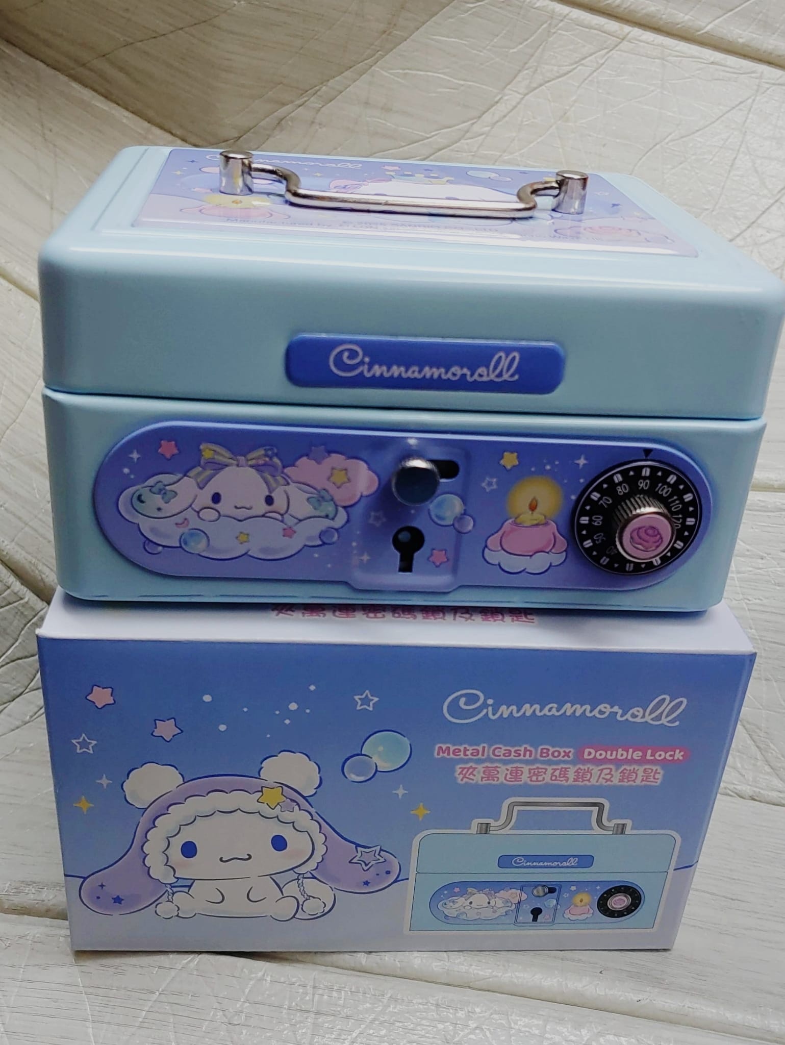 Kuromi , 玉桂狗 、Melody ,Hello kitty 錢箱