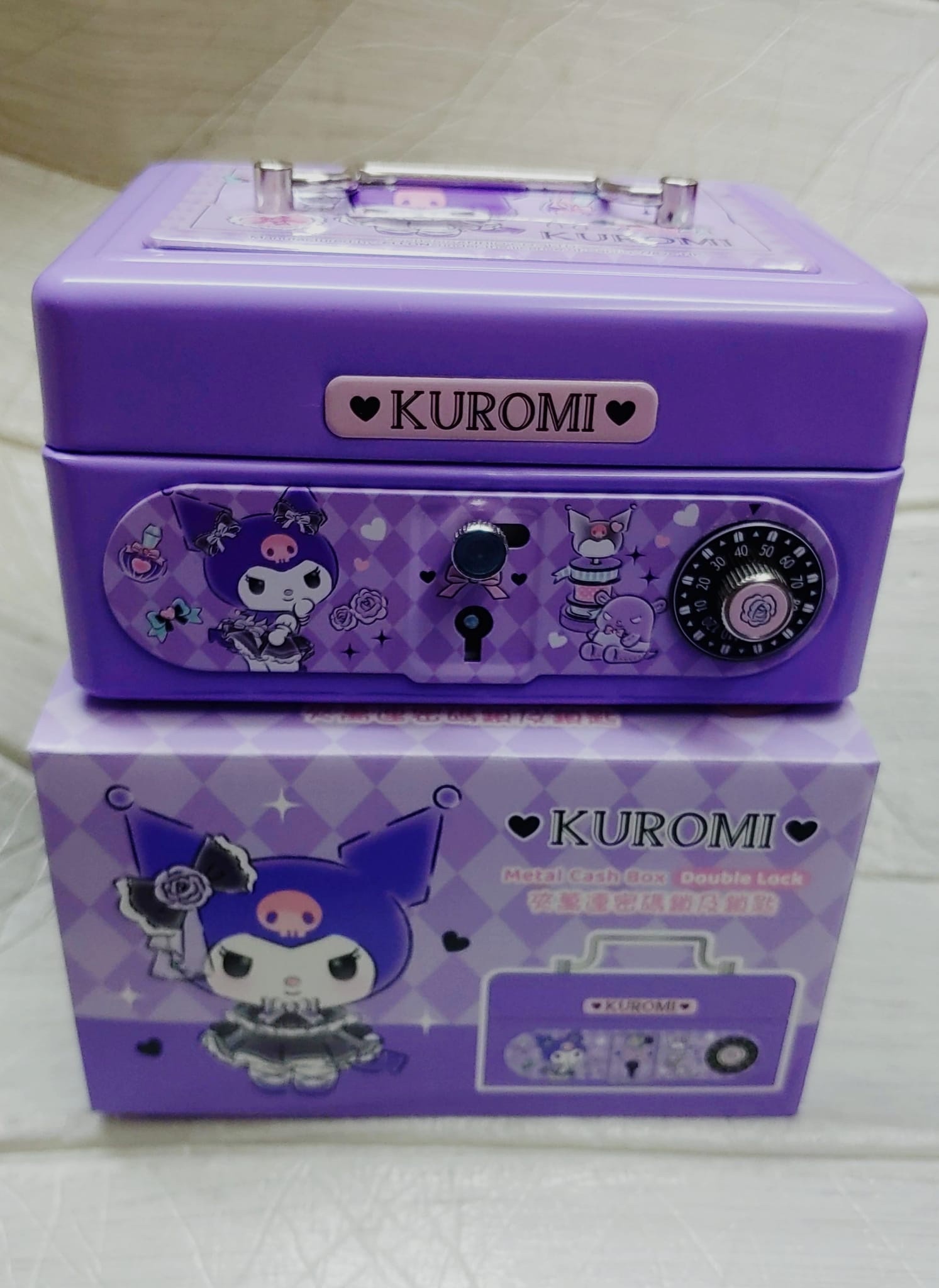 Kuromi , 玉桂狗 、Melody ,Hello kitty 錢箱