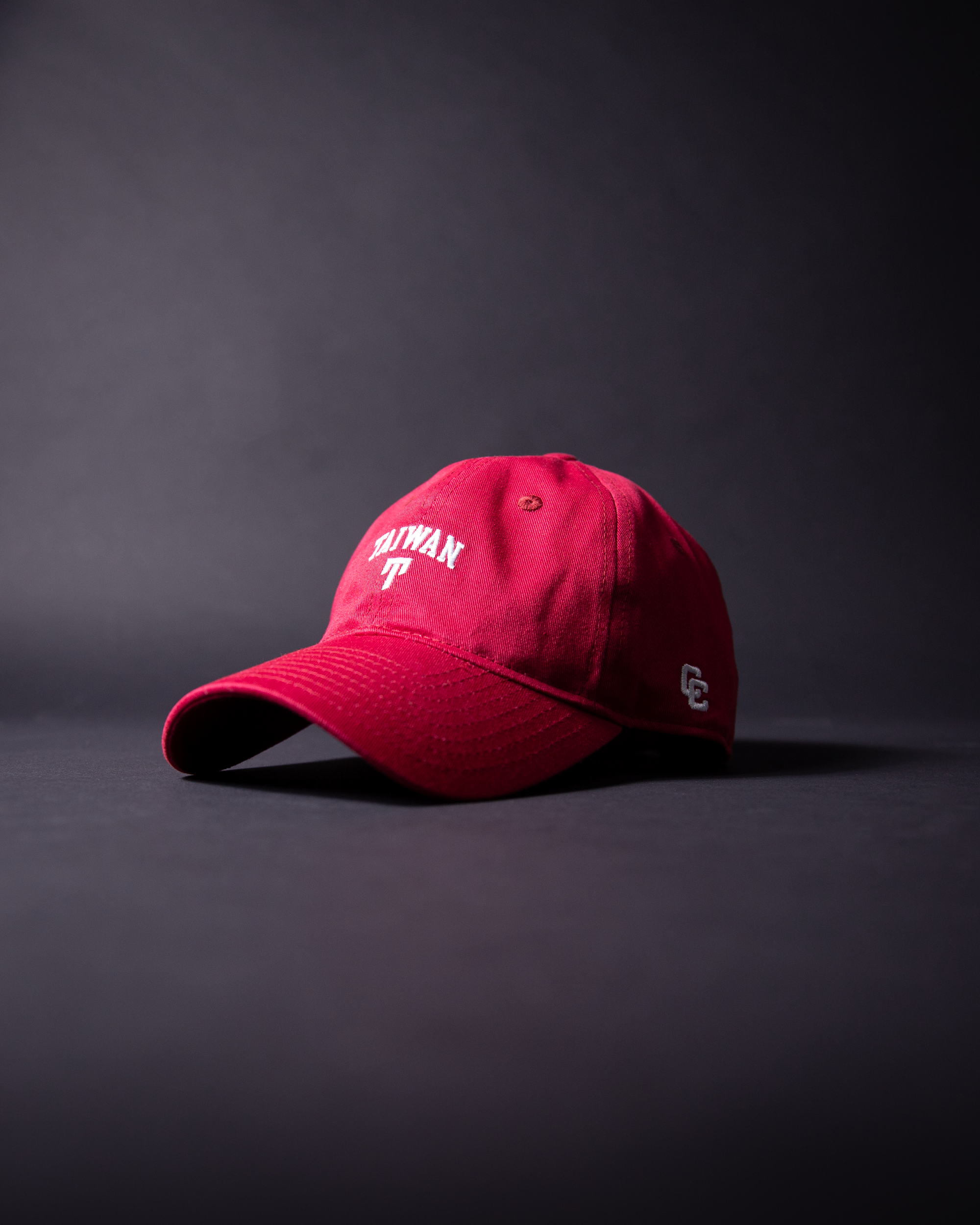 TAIWAN 刺繡老帽 (紅色)