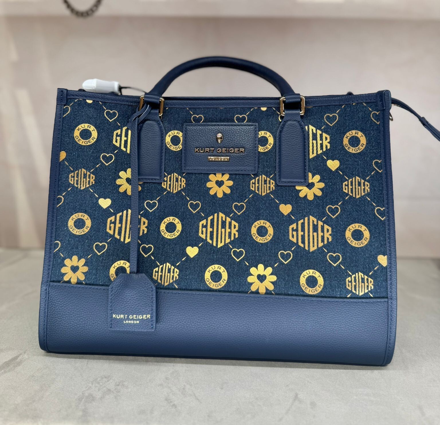 UK-GGG0305-507 (A48)