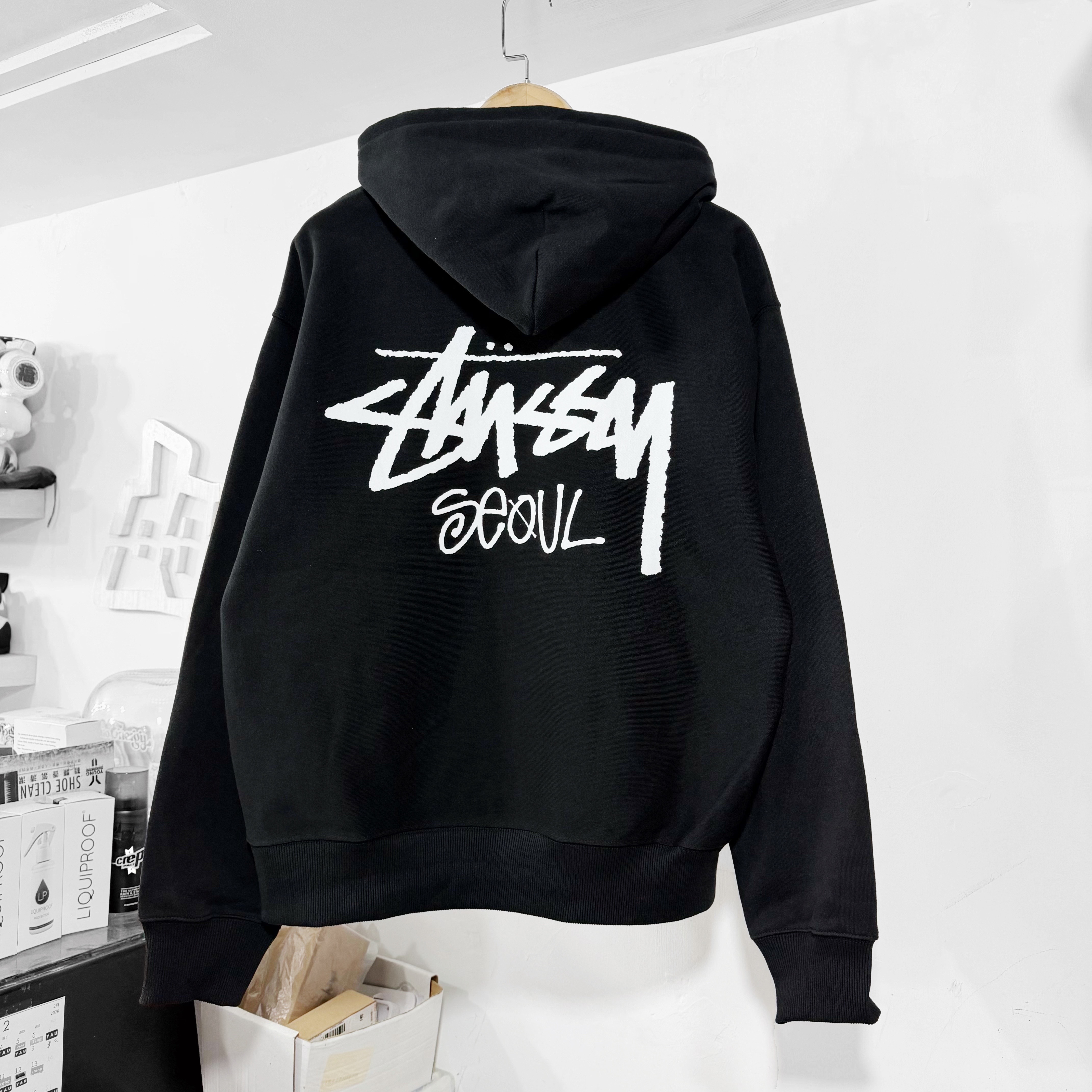STUSSY STOCK SEOUL SHOP HOOIDE BLACK 首爾限定 有帽衛衣