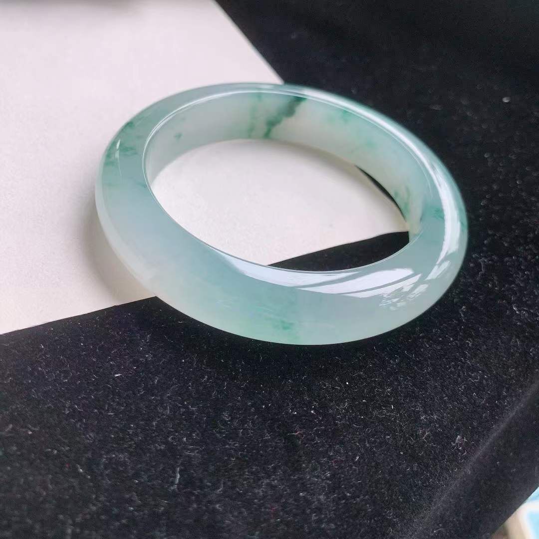 翡翠冰種飄花手鐲,天然翡翠A玉, 緬甸玉, Jade, Jadeite