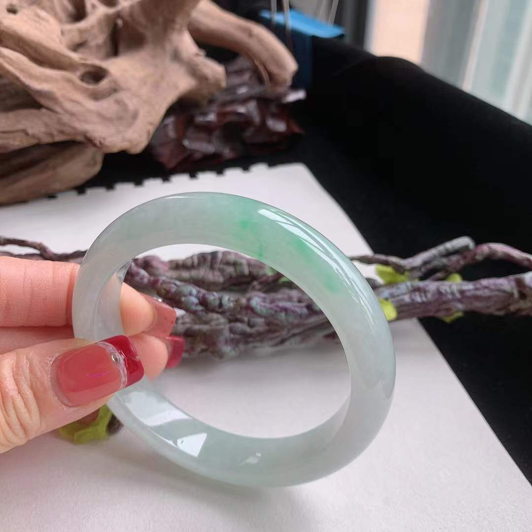 2102634 59.5mm翡翠冰糯飄綠手鐲 (58-60)