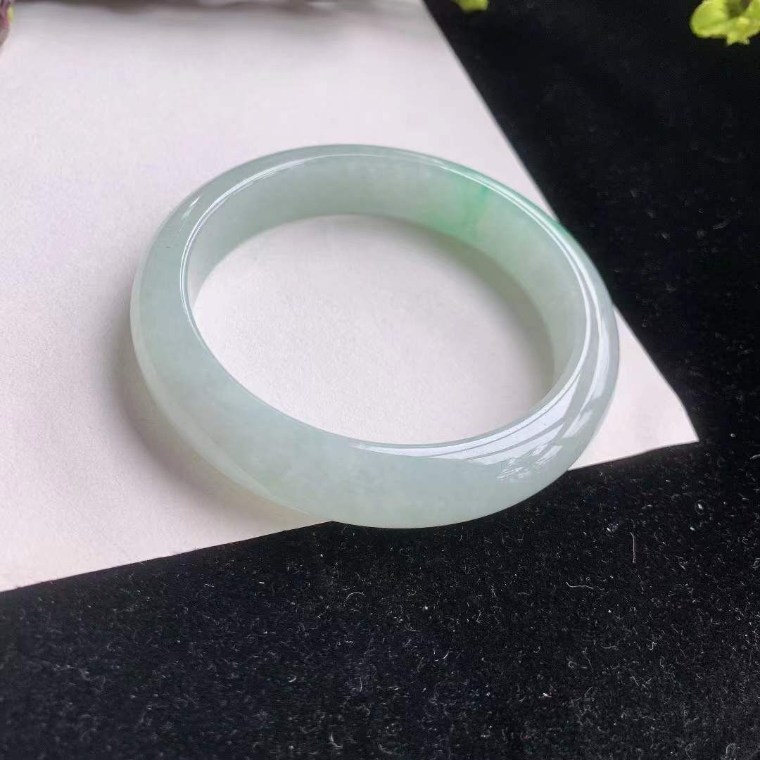 翡翠冰糯飄綠手鐲,天然翡翠A玉, 緬甸玉, Jade, Jadeite