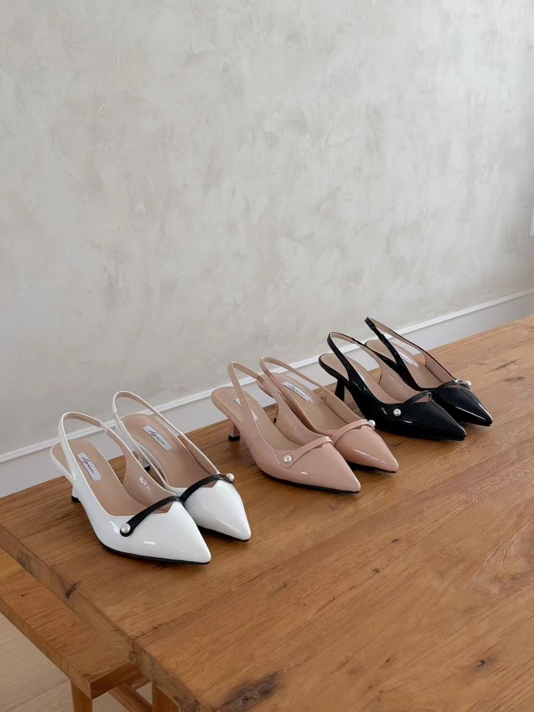 ASK 春季新款  珍珠點綴中跟鞋 9028