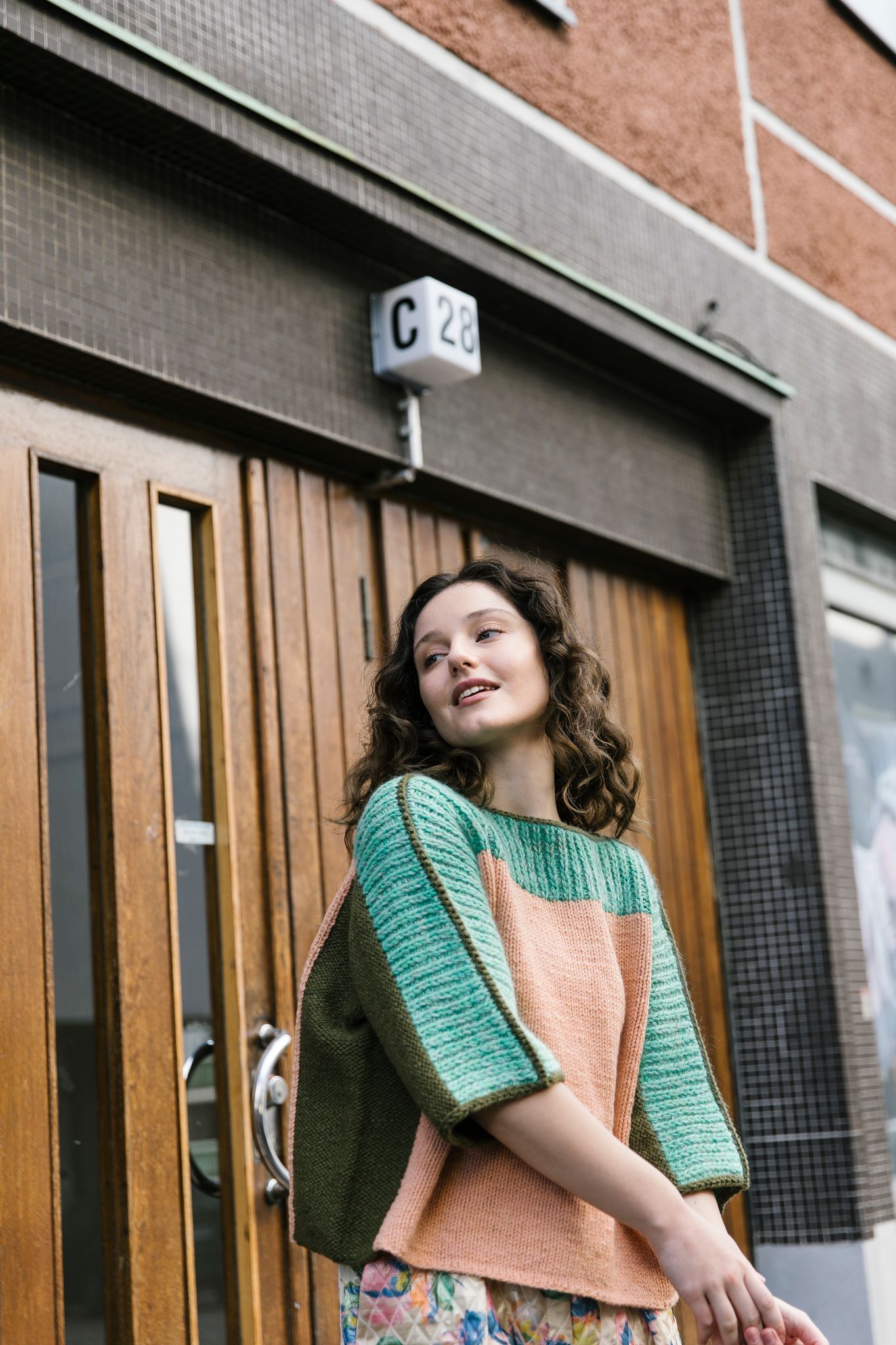 Laine - 52 Weeks of Easy Knits（52 週的簡單編織 精裝編織書）